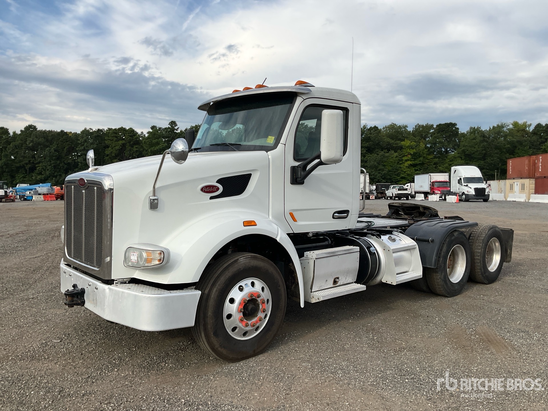 2020 Peterbilt 567