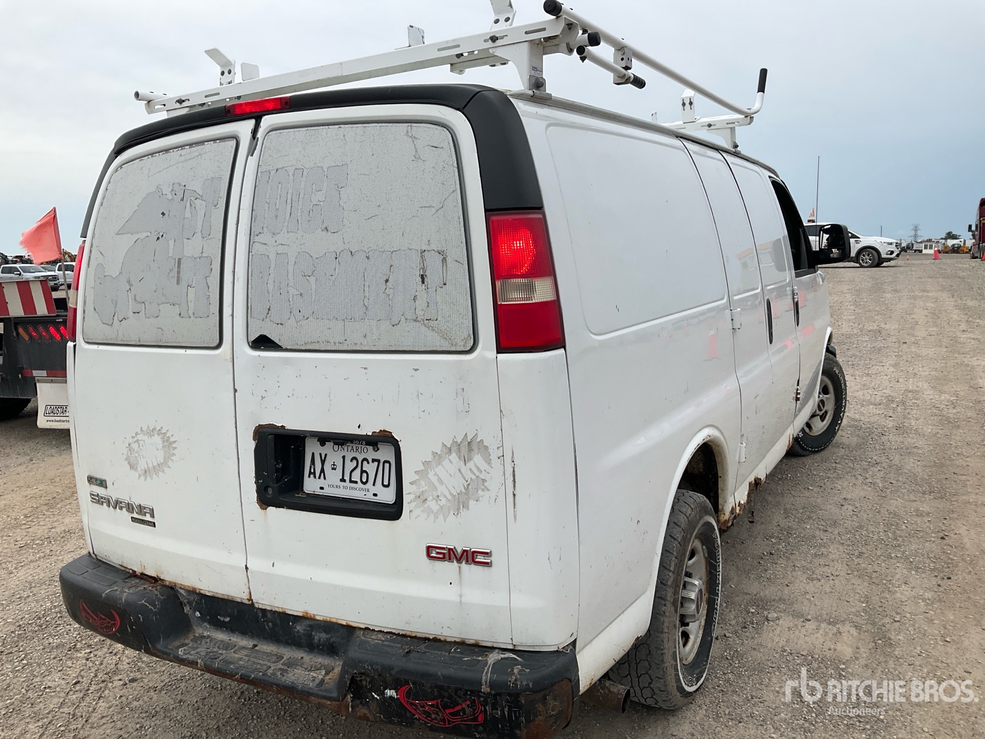 2011 GMC SAVANA 2500
