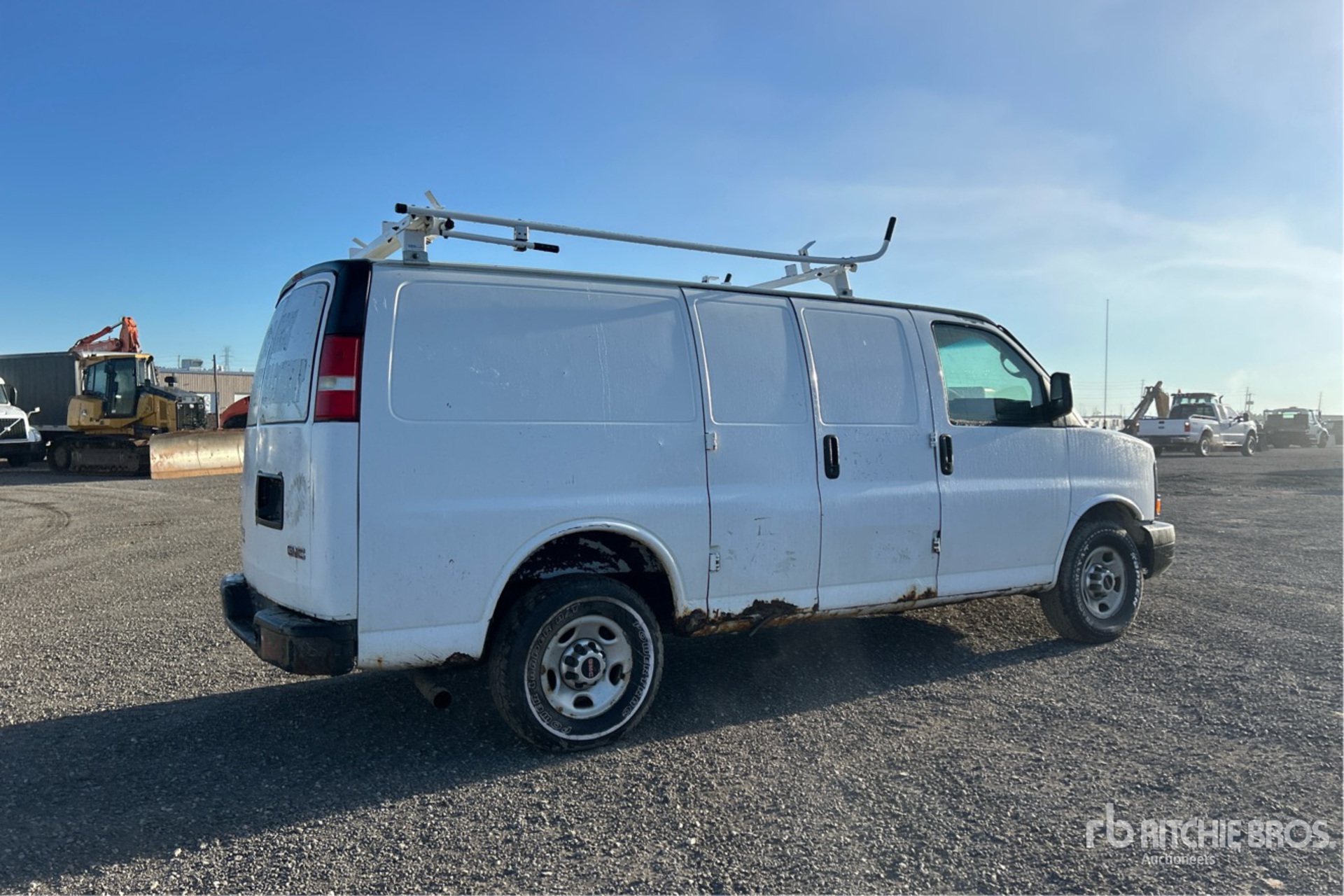 2011 GMC SAVANA 2500