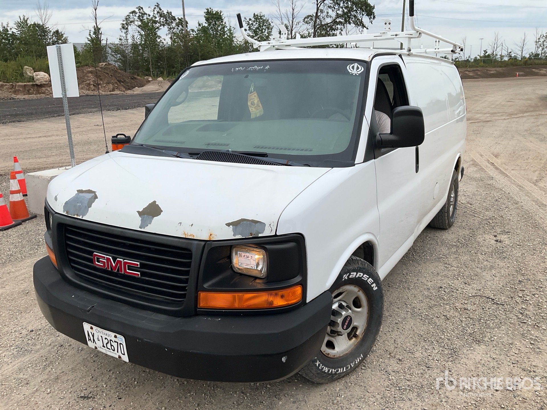 2011 GMC SAVANA 2500