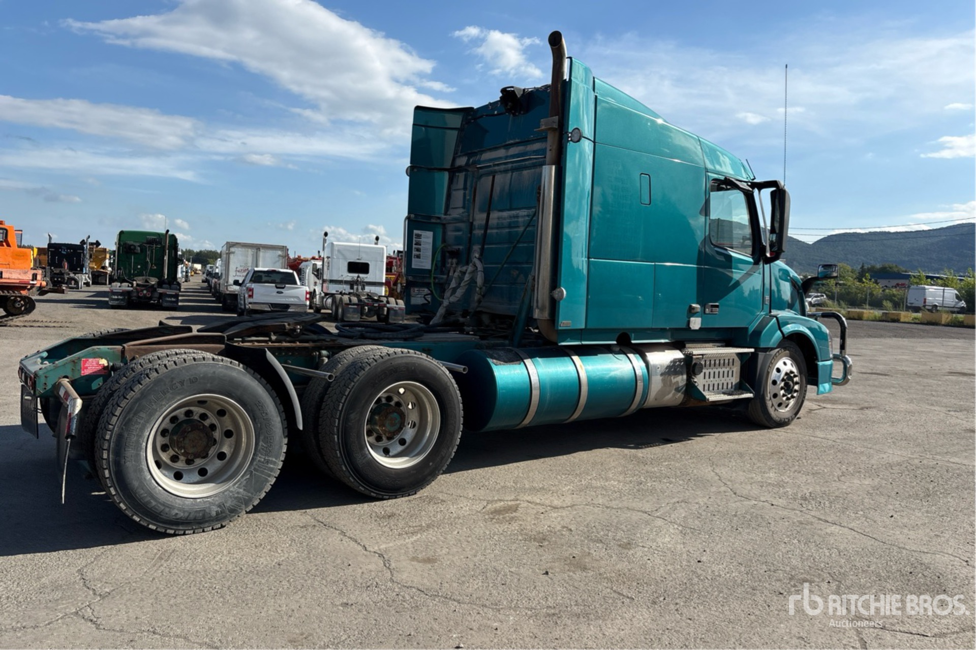 2015 Volvo VNL630