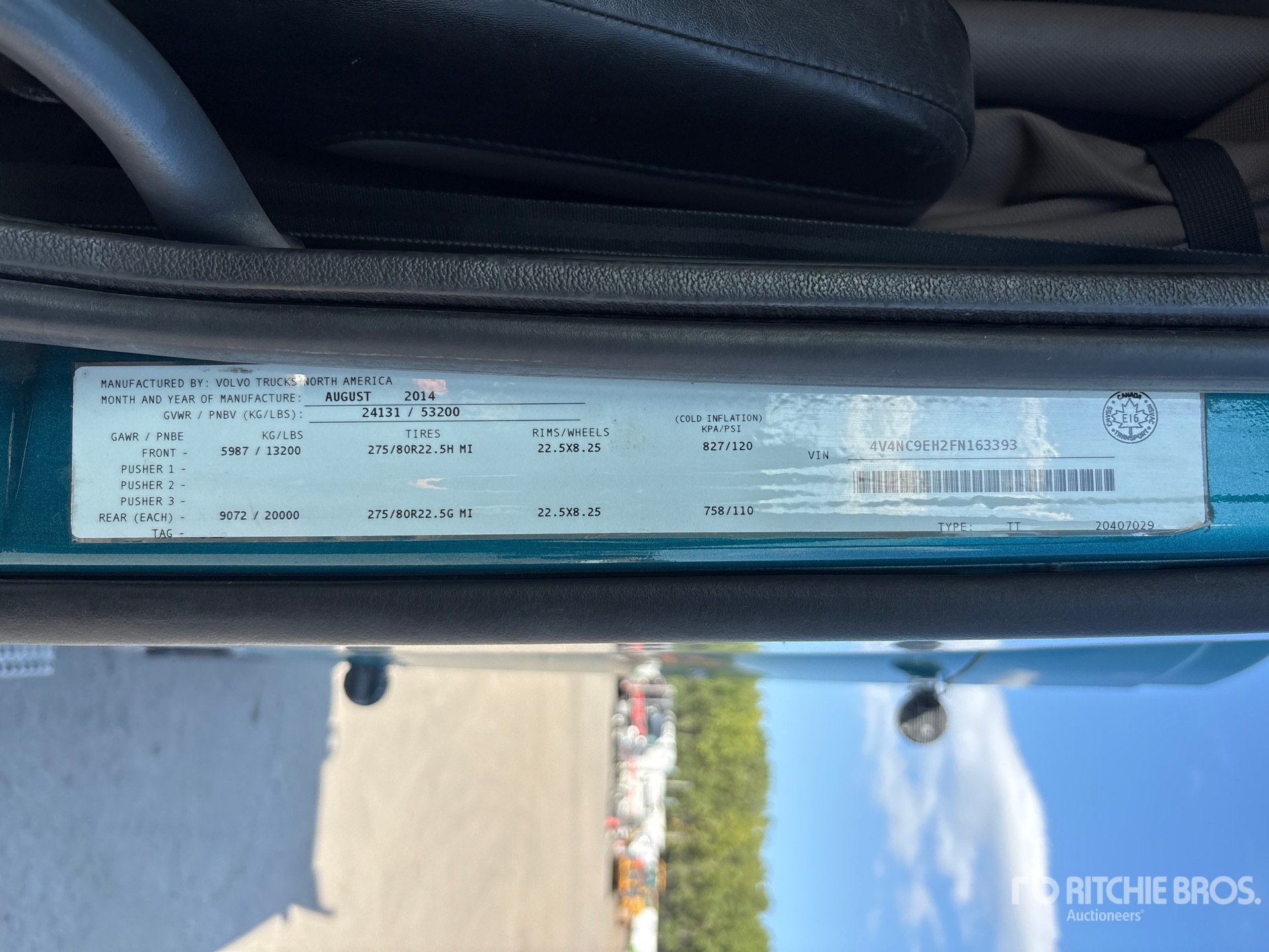 2015 Volvo VNL630