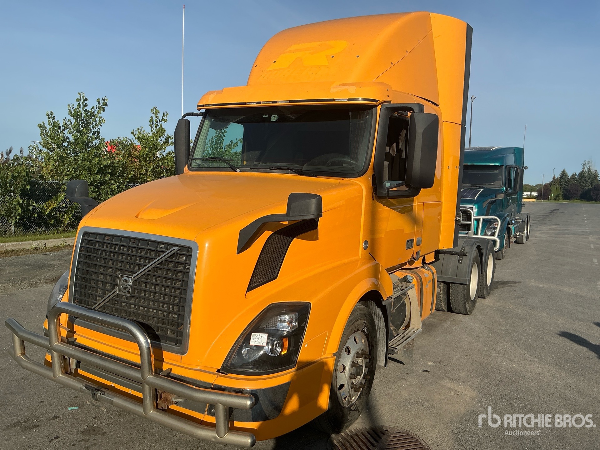 Photo of 2013 Volvo VNL 64T 430