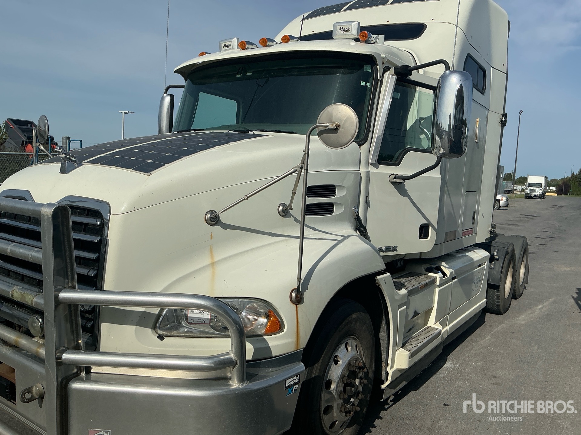 2015 Mack CXU613
