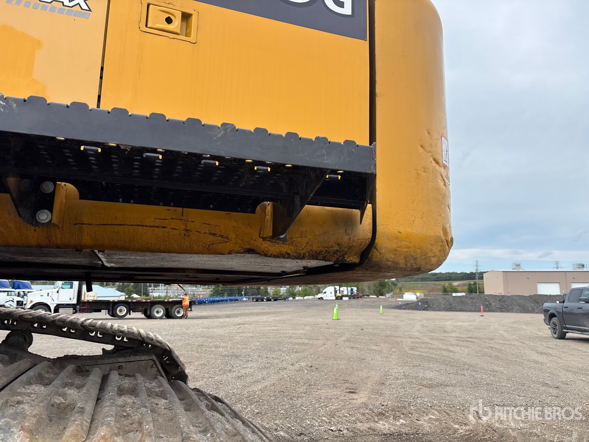 2013 John Deere 470G LC
