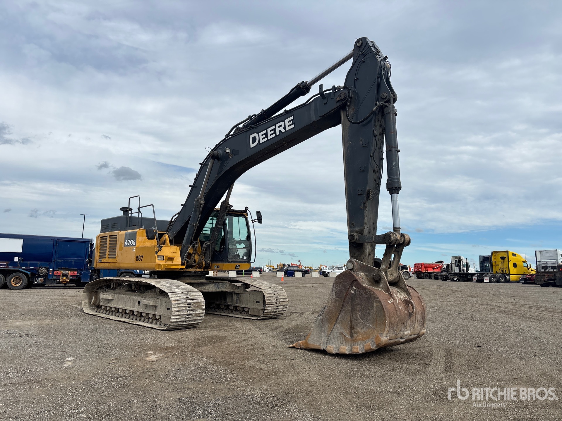 2013 John Deere 470G LC