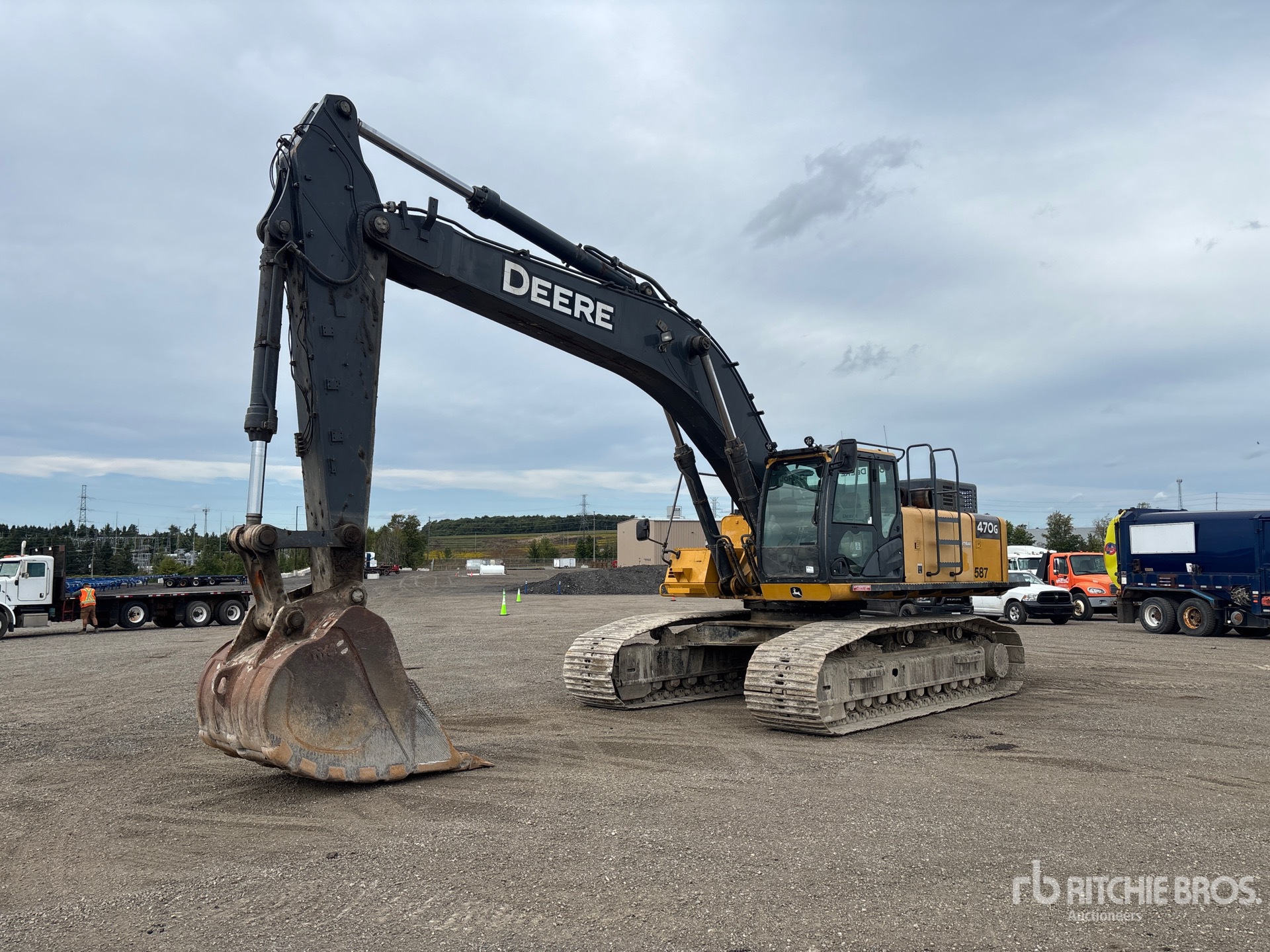 2013 John Deere 470G LC