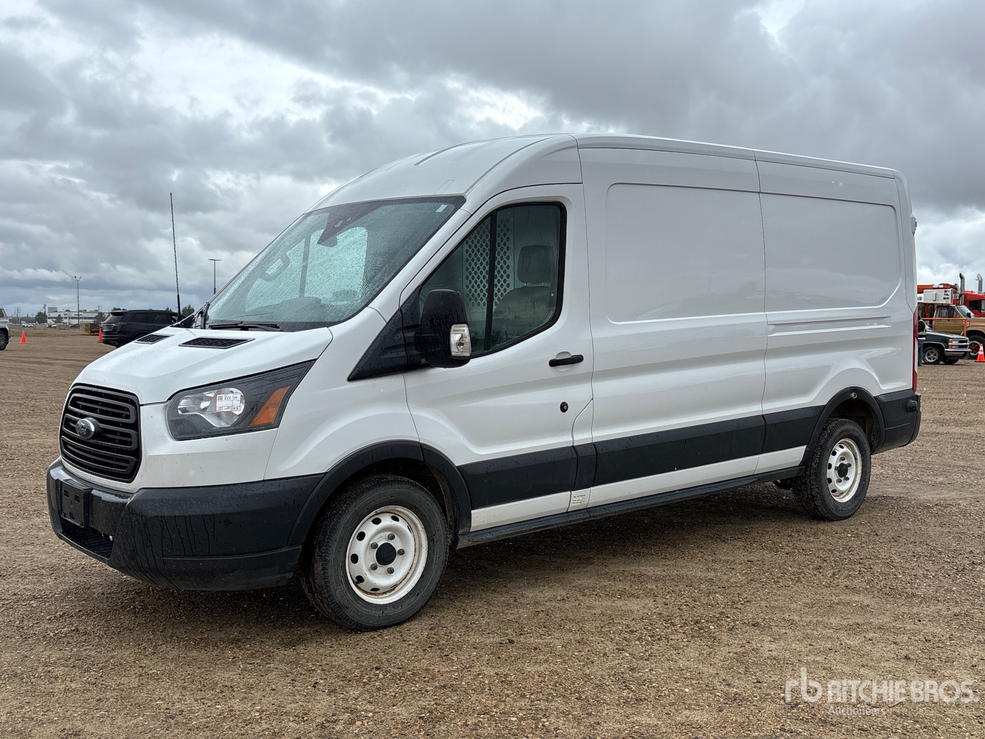 Photo of 2018 Ford TRANSIT 250