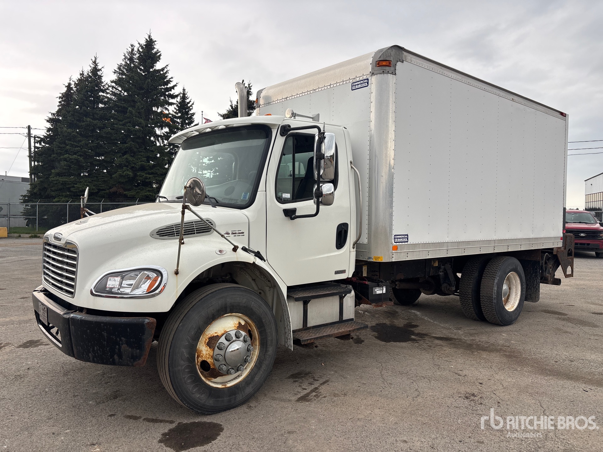 Photo of 2007 Freightliner M2 106