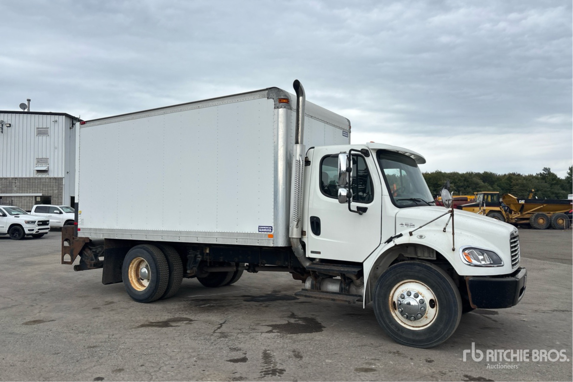 2007 Freightliner M2 106