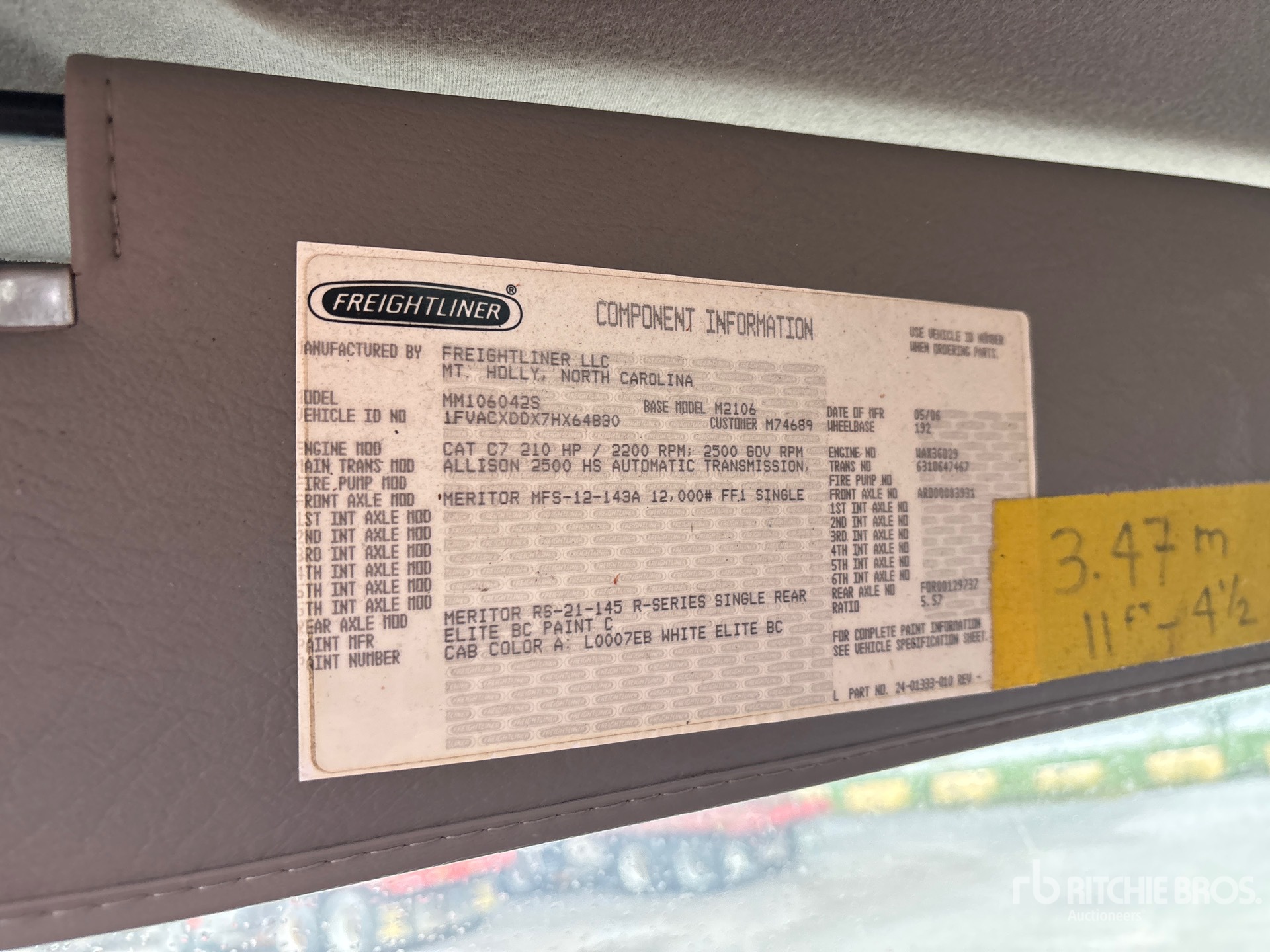 2007 Freightliner M2 106