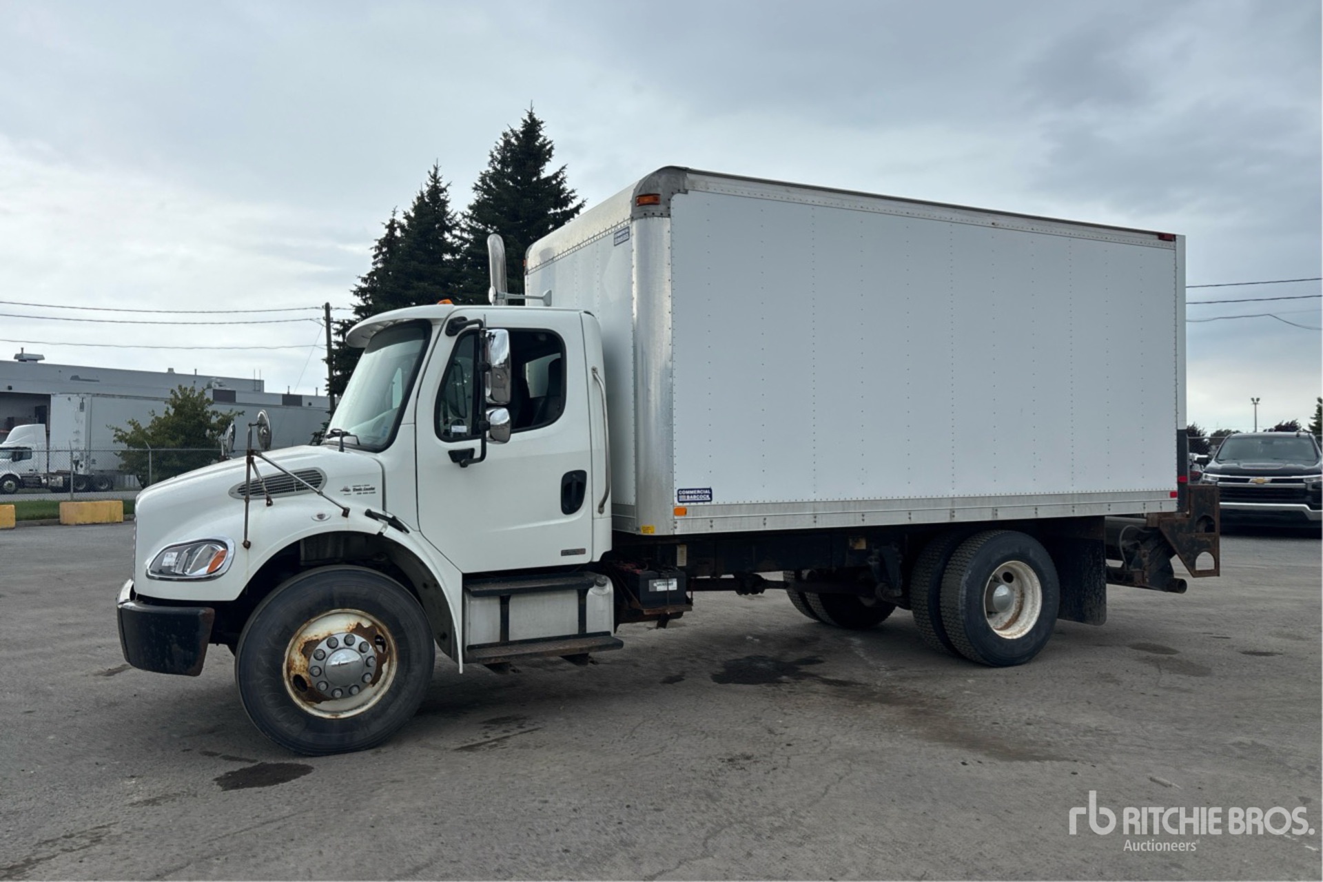 2007 Freightliner M2 106