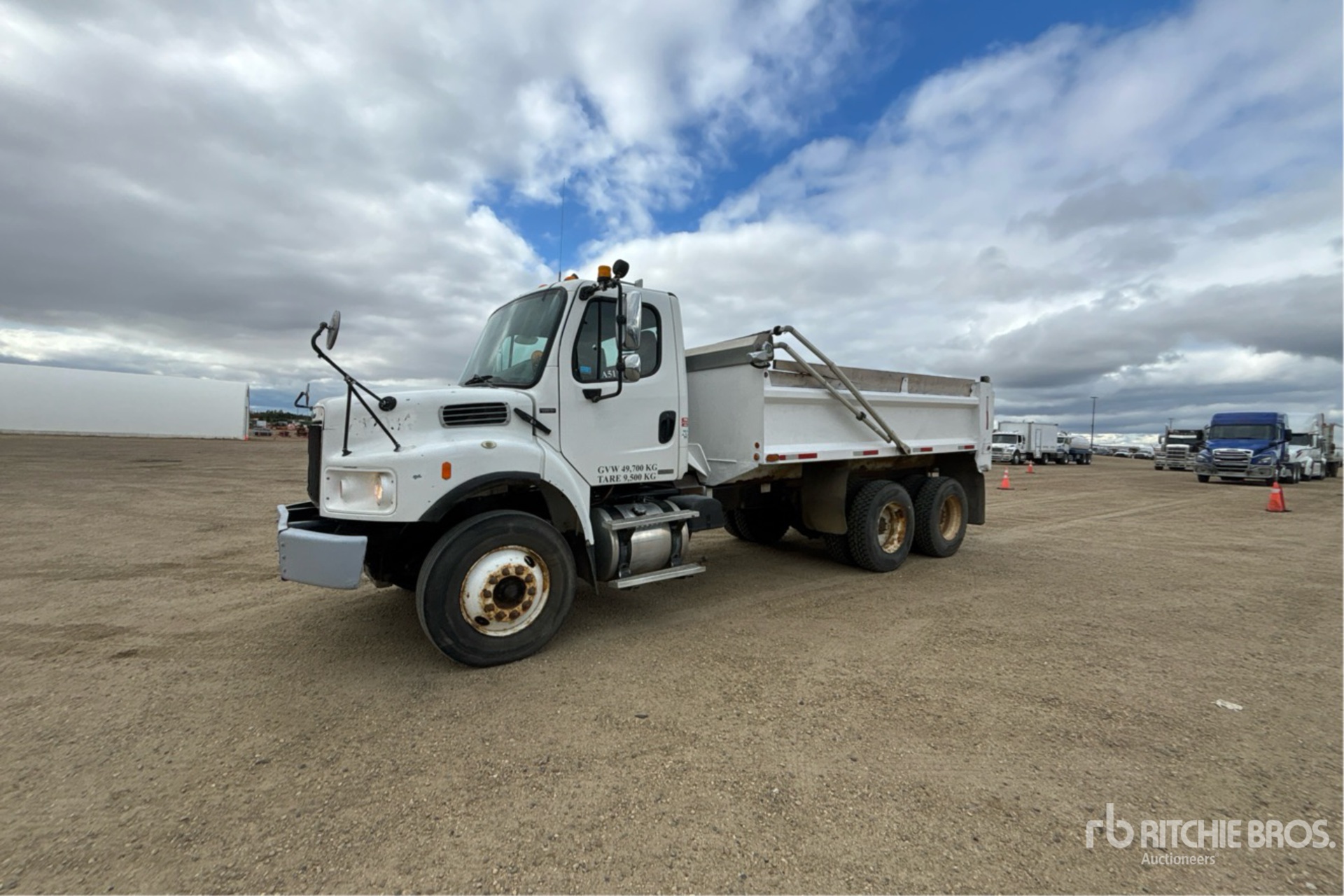 2006 Freightliner M2 106V
