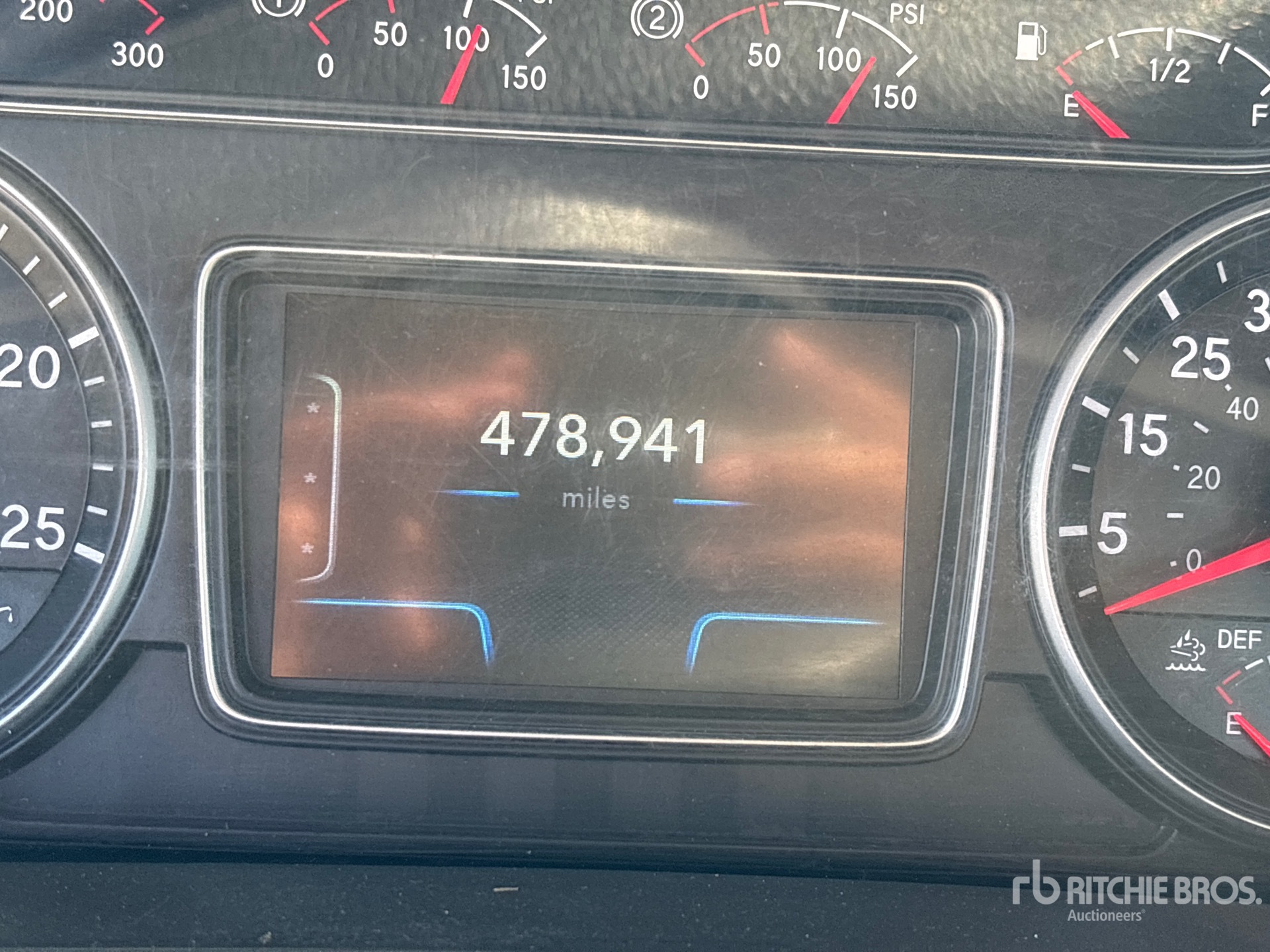 2018 International LT625