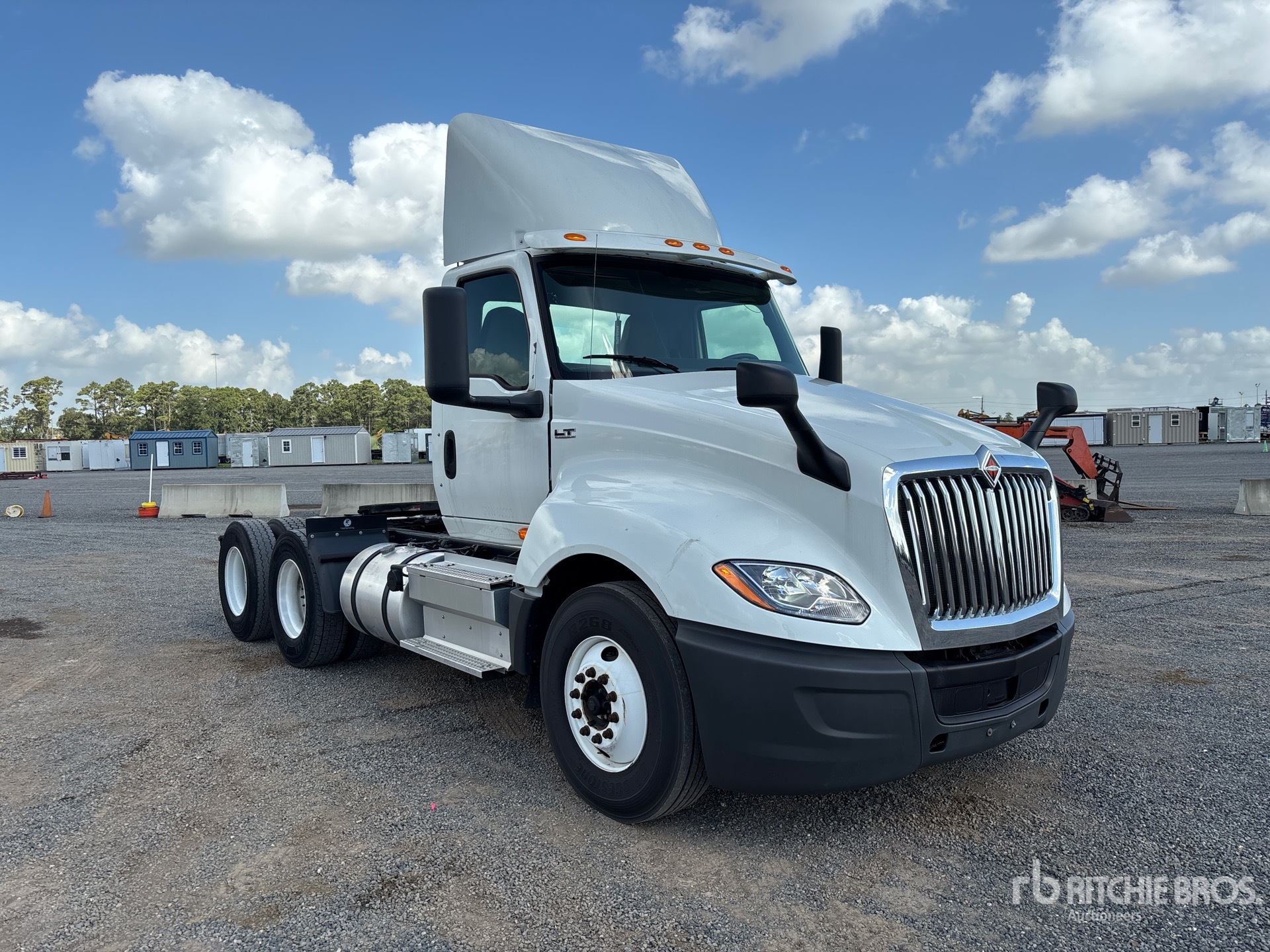 2018 International LT625