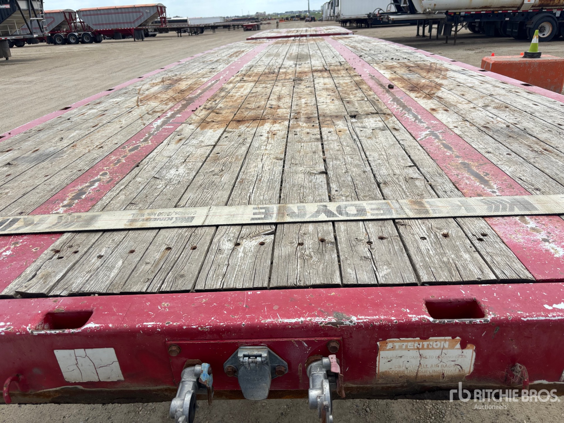 2007 Doepker 32 FT SUPER B-TRAIN LEAD