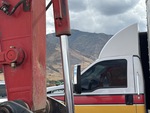 Hydraulics with Thumb Cylinder