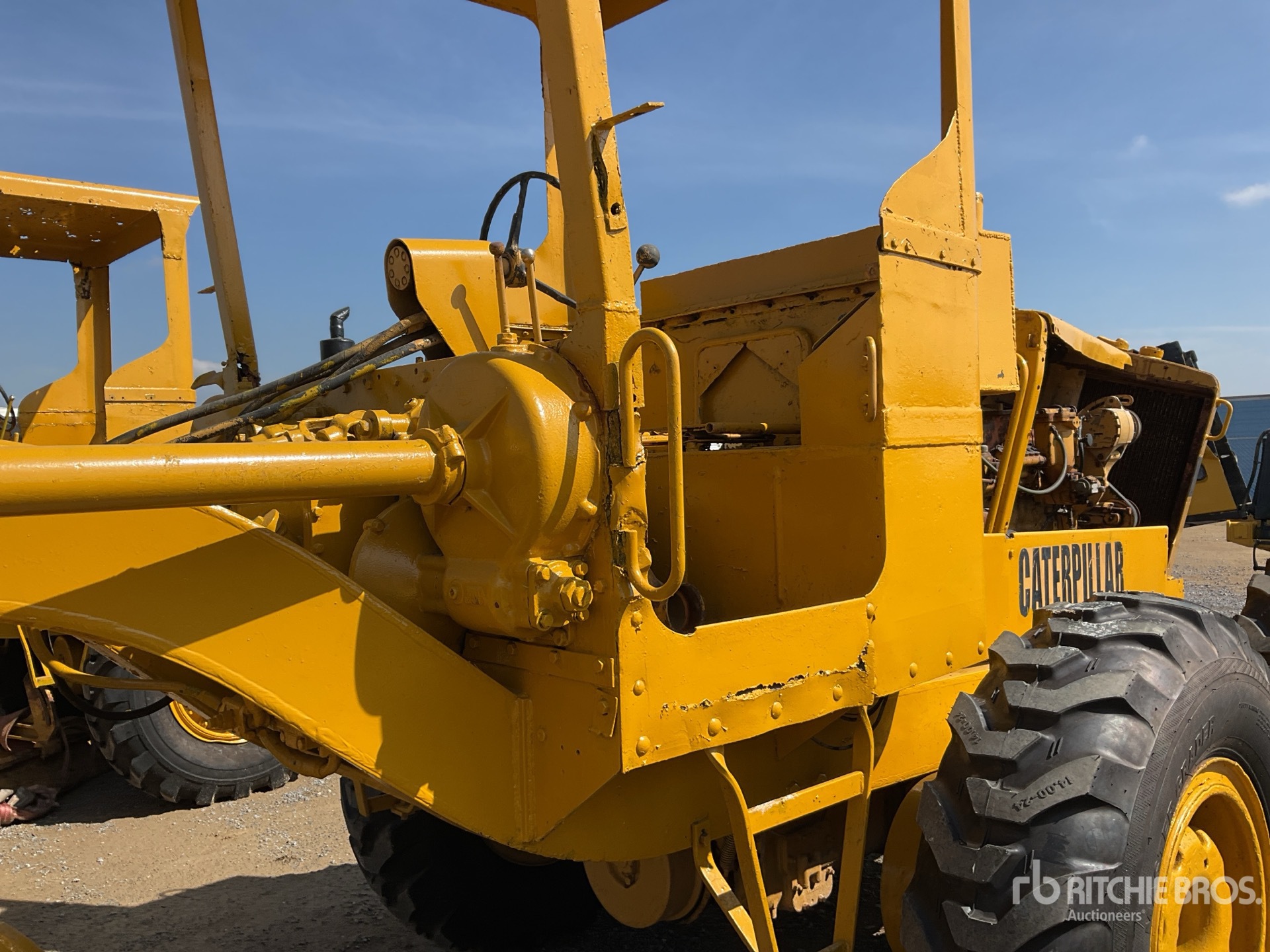 1980 Caterpillar 120B
