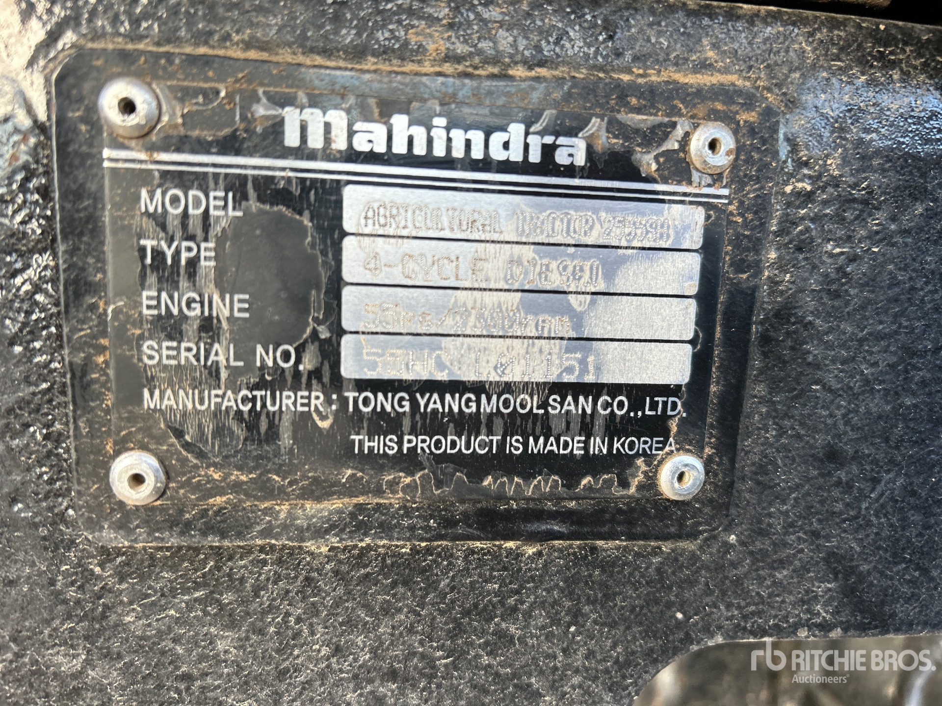 2017 Mahindra 2555