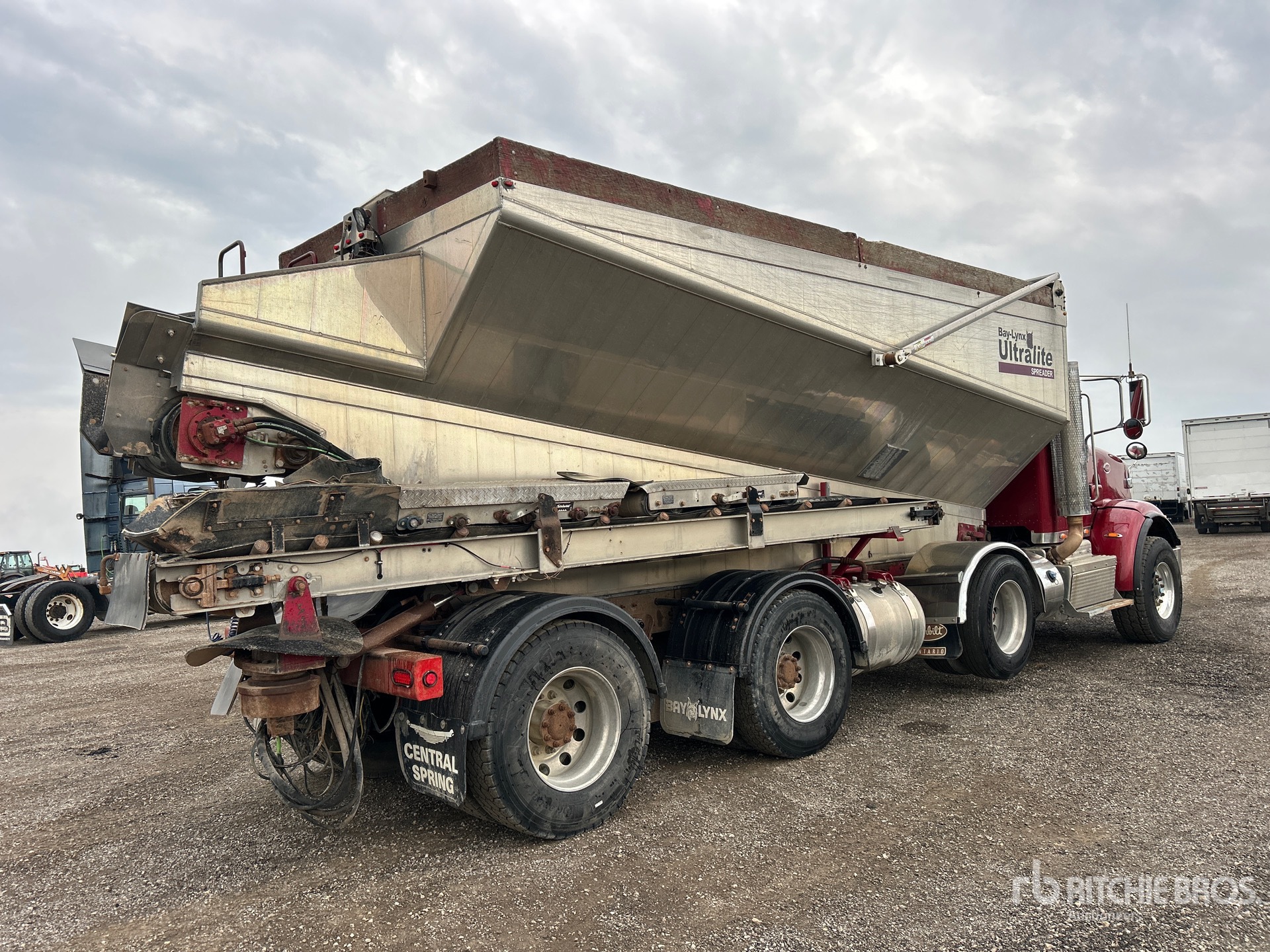 2013 Peterbilt 365