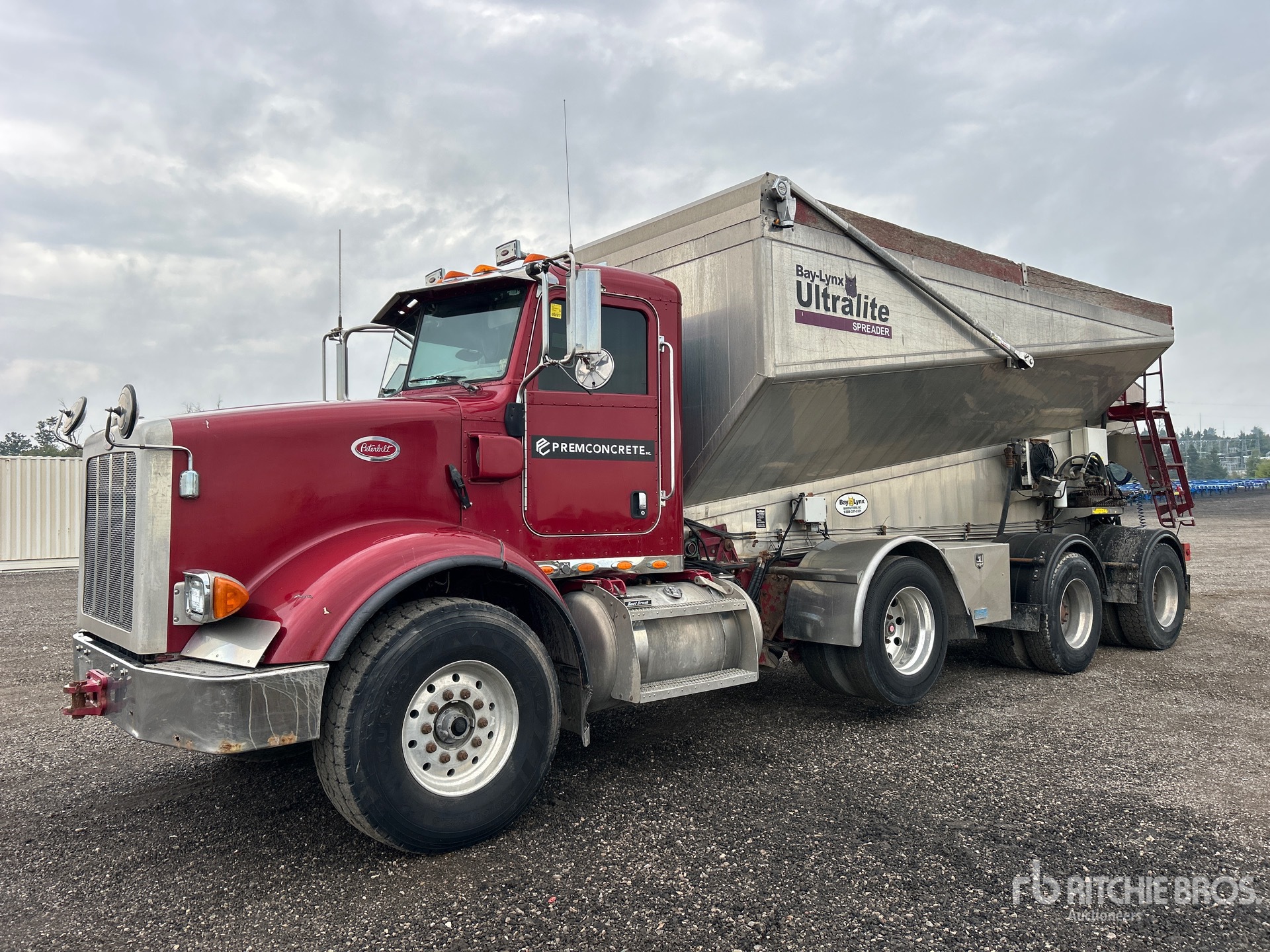 2013 Peterbilt 365