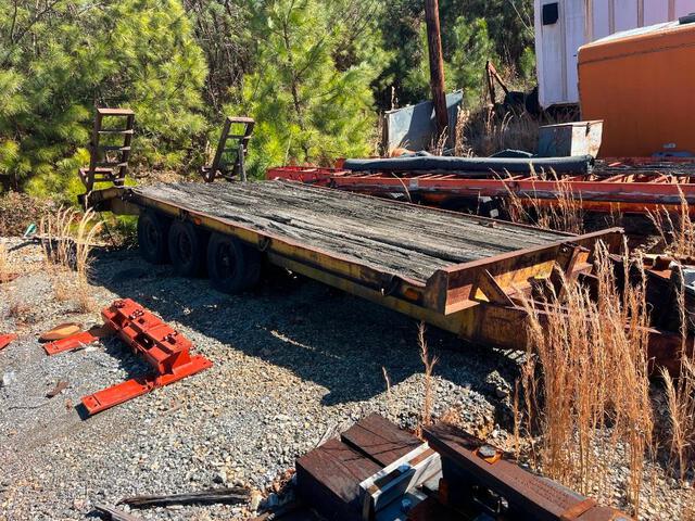 Custom Trailers Flatbed Trailer