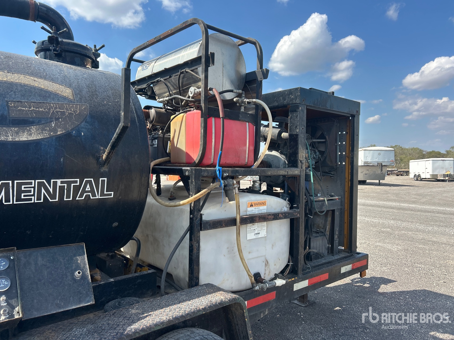 2001 Vermeer VAC-TRON