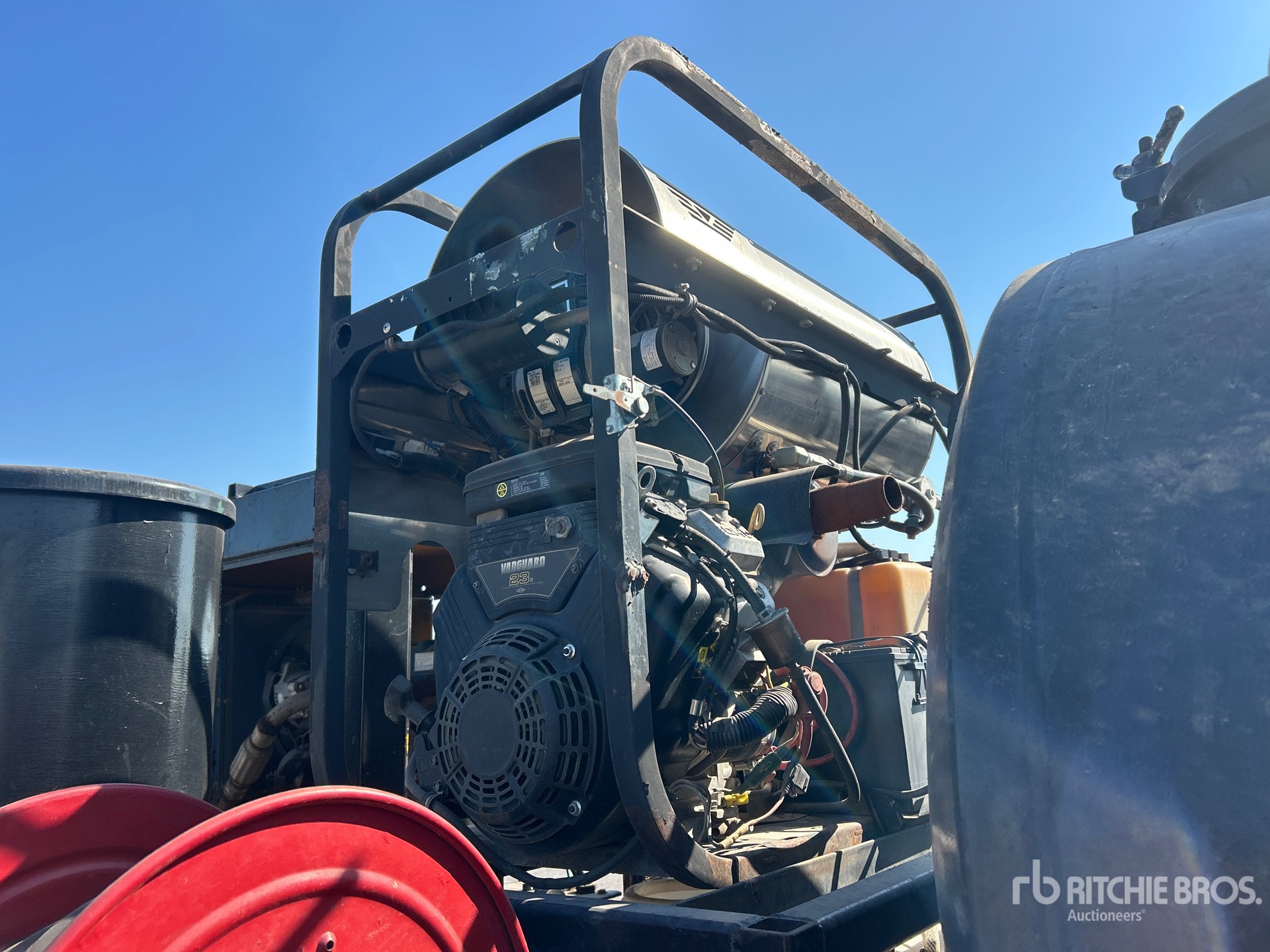 2001 Vermeer VAC-TRON