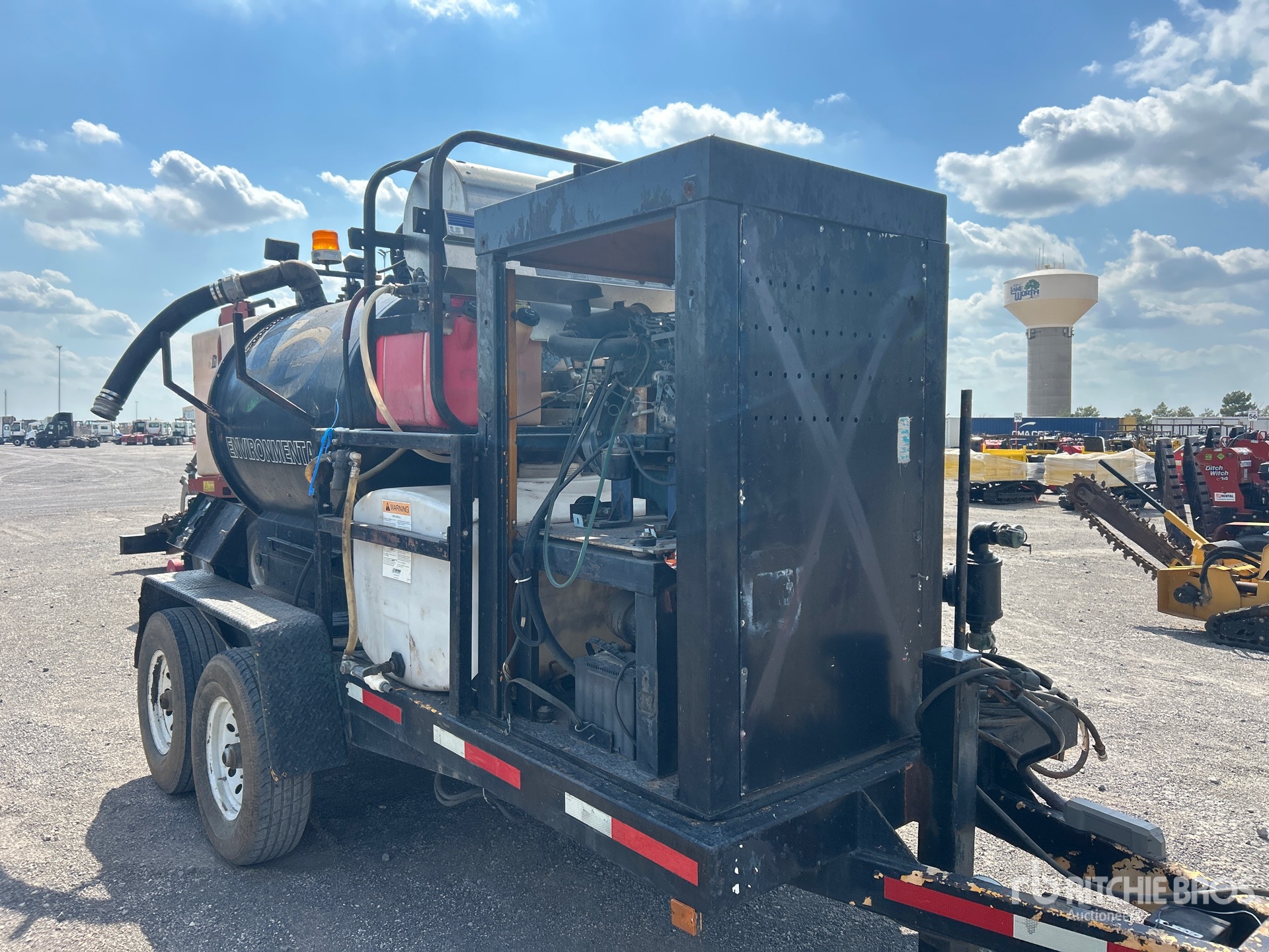 2001 Vermeer VAC-TRON
