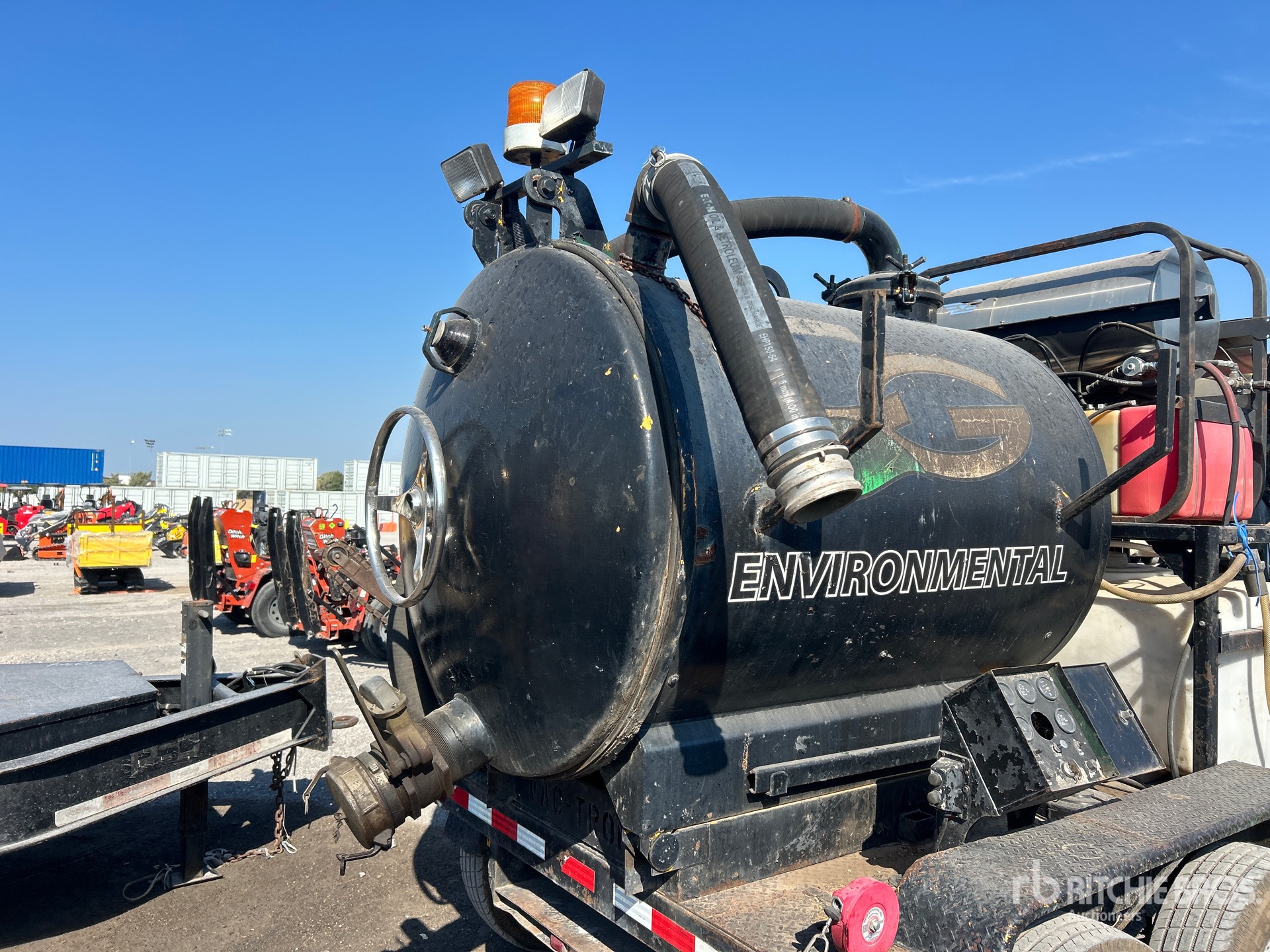 2001 Vermeer VAC-TRON