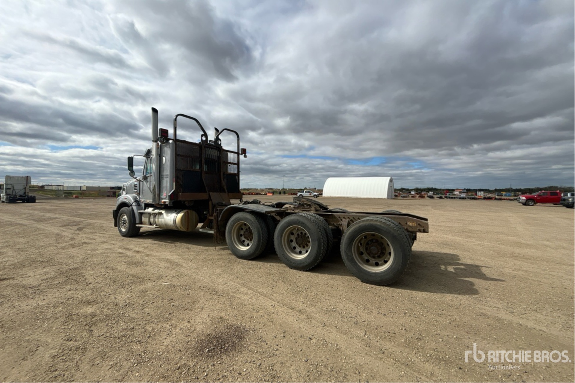 2019 Freightliner Coronado 122SD