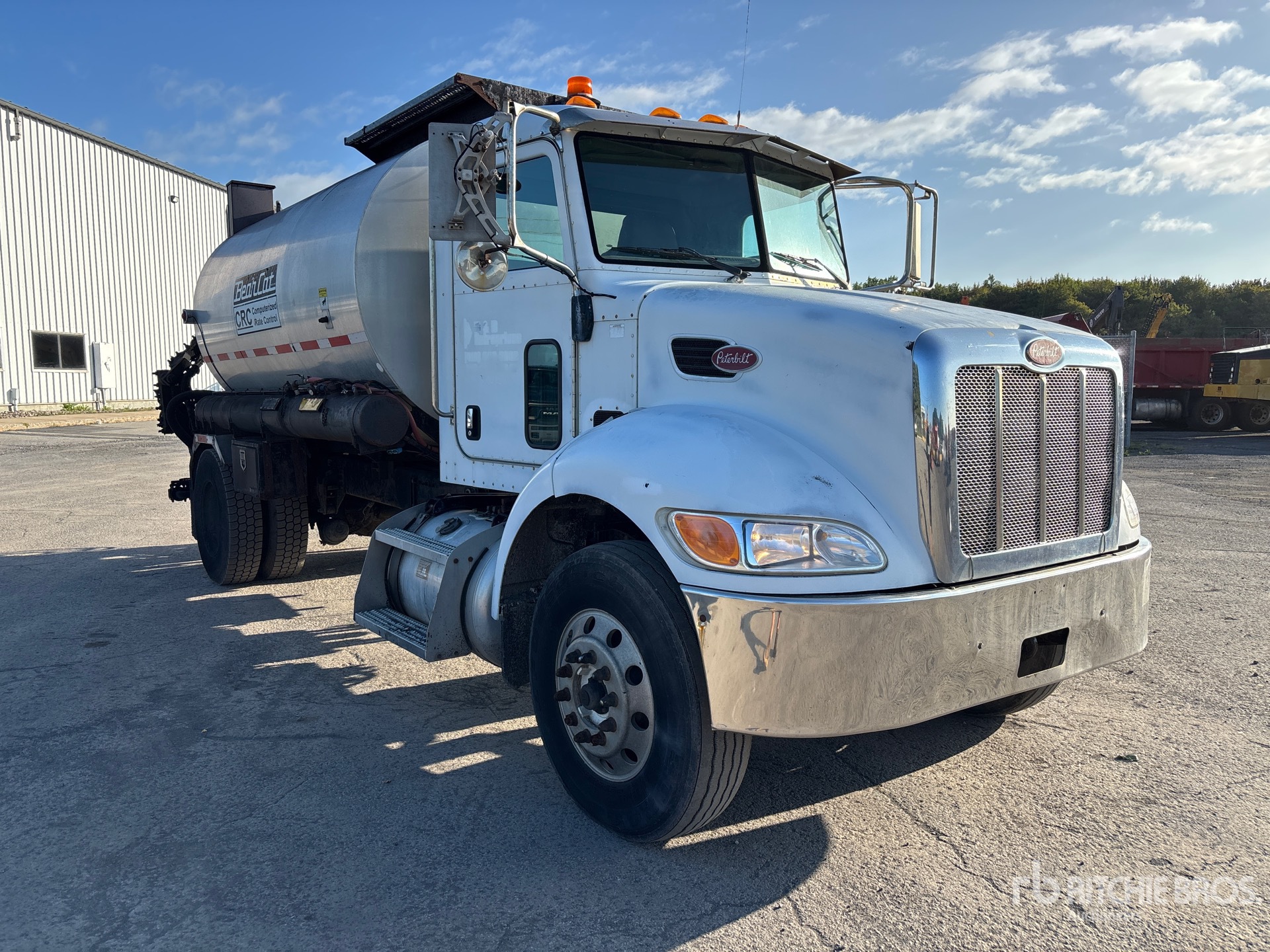 2008 Peterbilt 340