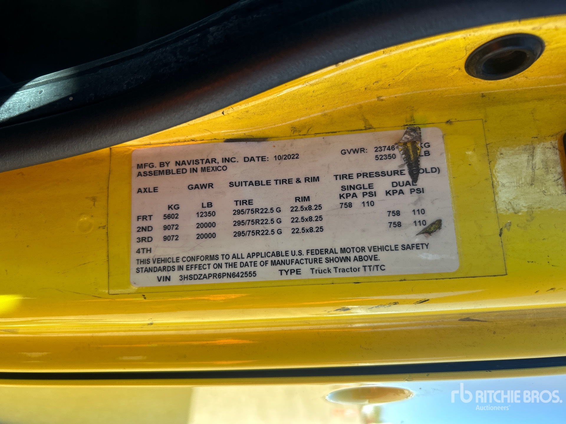 2023 International LT625
