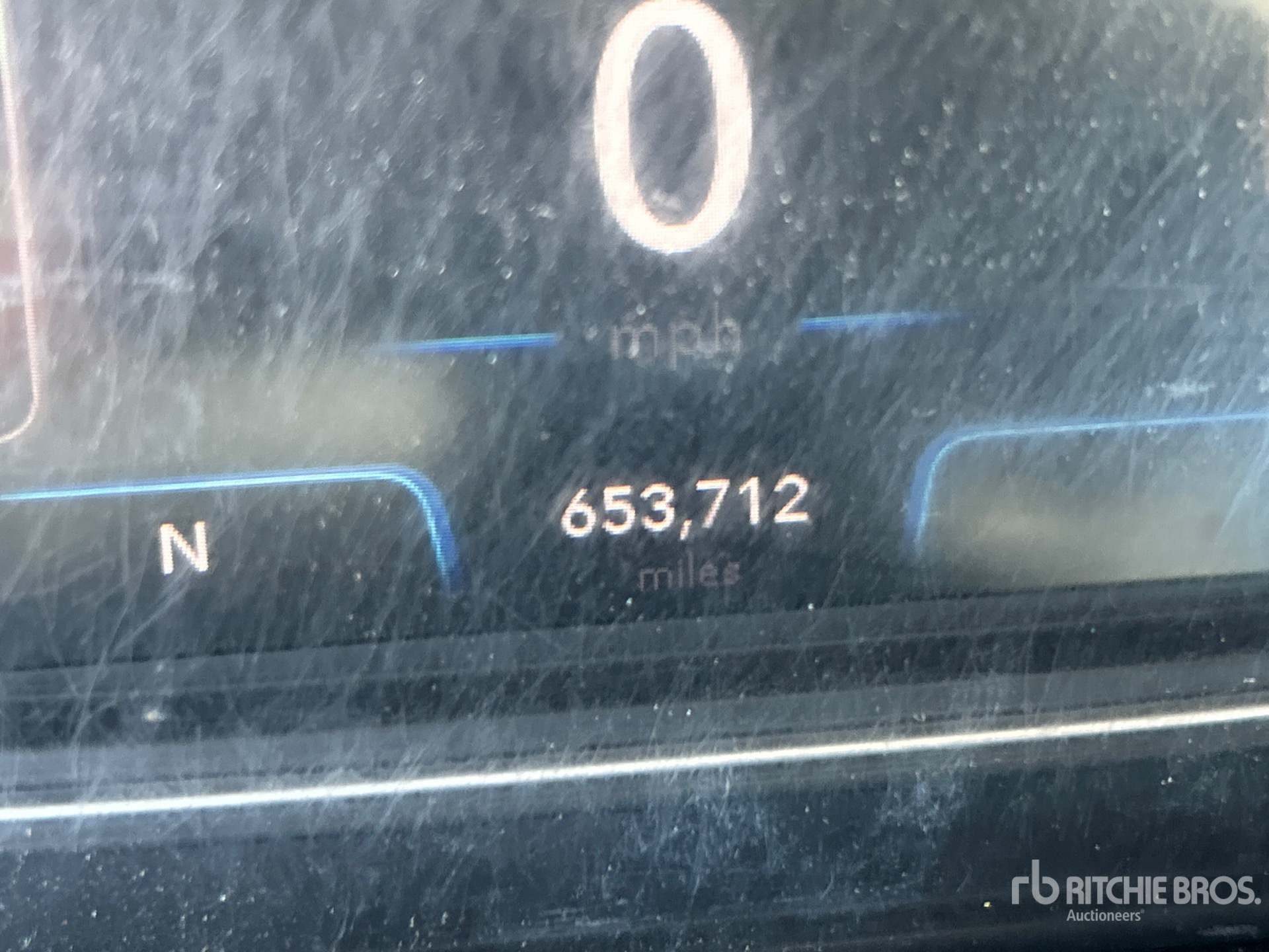 2023 International LT625