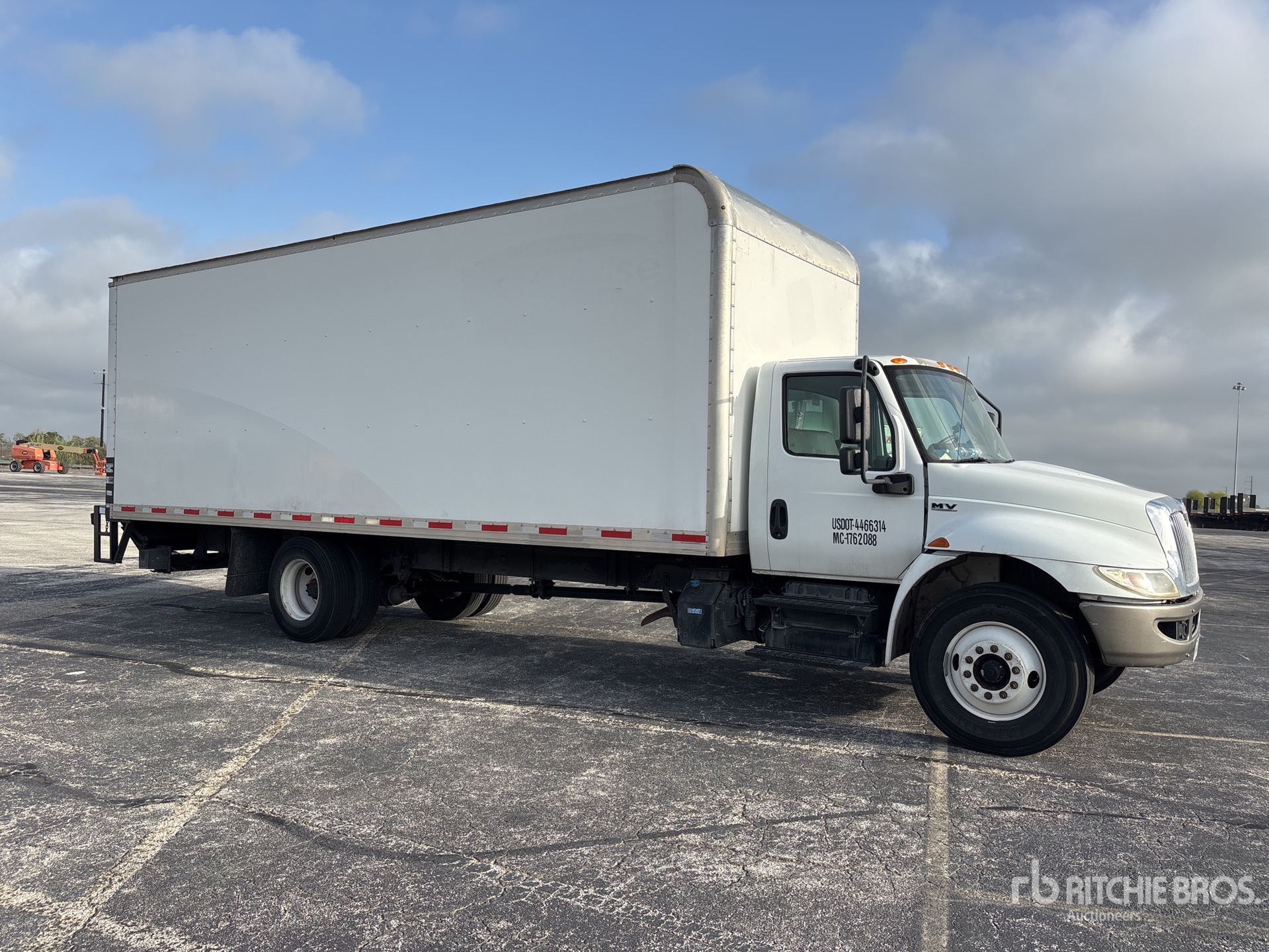 2020 International MV607
