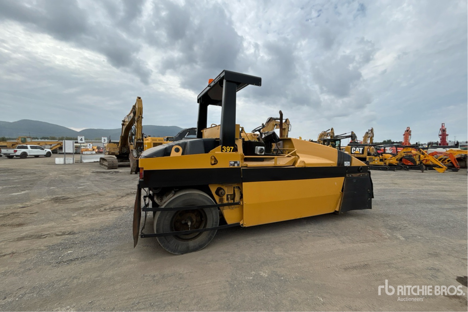 1997 Caterpillar PS-300B