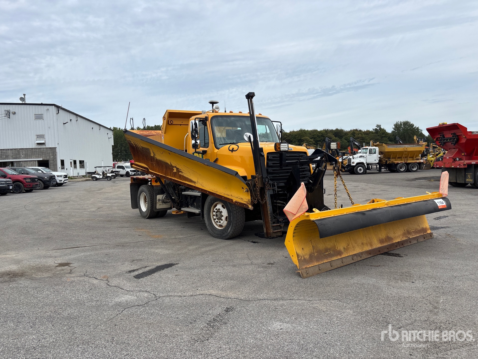 2015 Freightliner 108SD