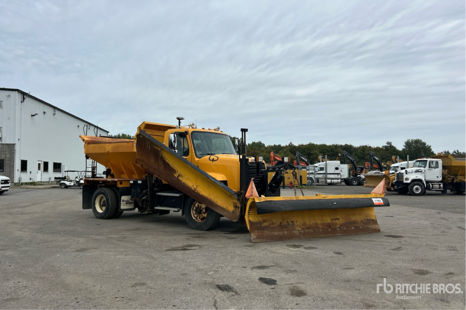 2015 Freightliner 108SD
