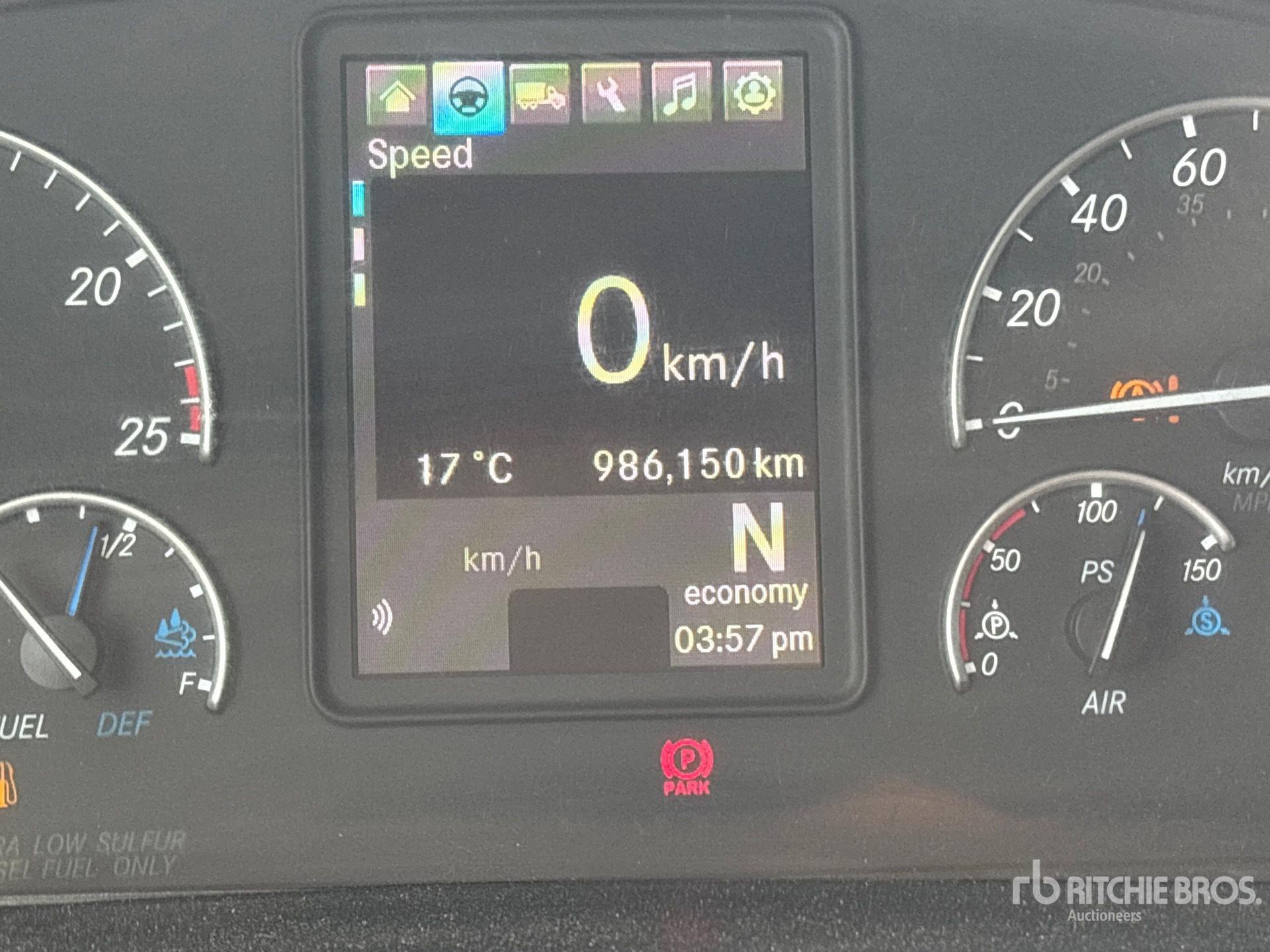2020 Freightliner CASCADIA 126