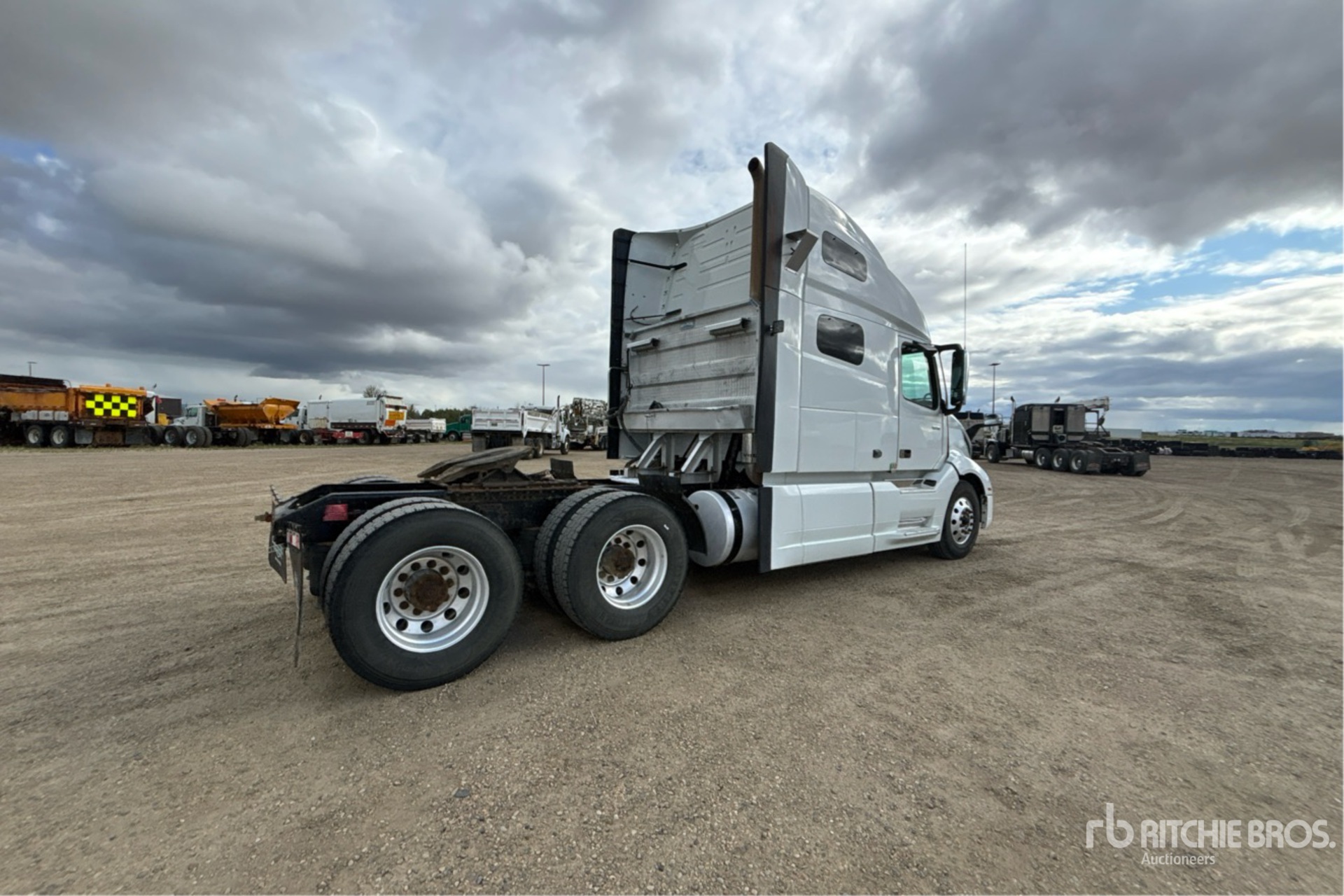 2021 Volvo VNL