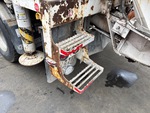 Configuration with Rear Body Steps