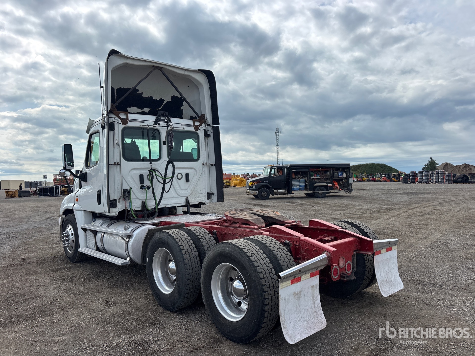 2018 Freightliner CASCADIA 125