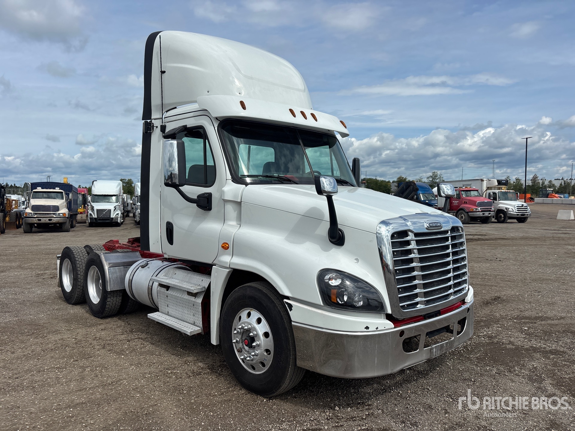 2018 Freightliner CASCADIA 125
