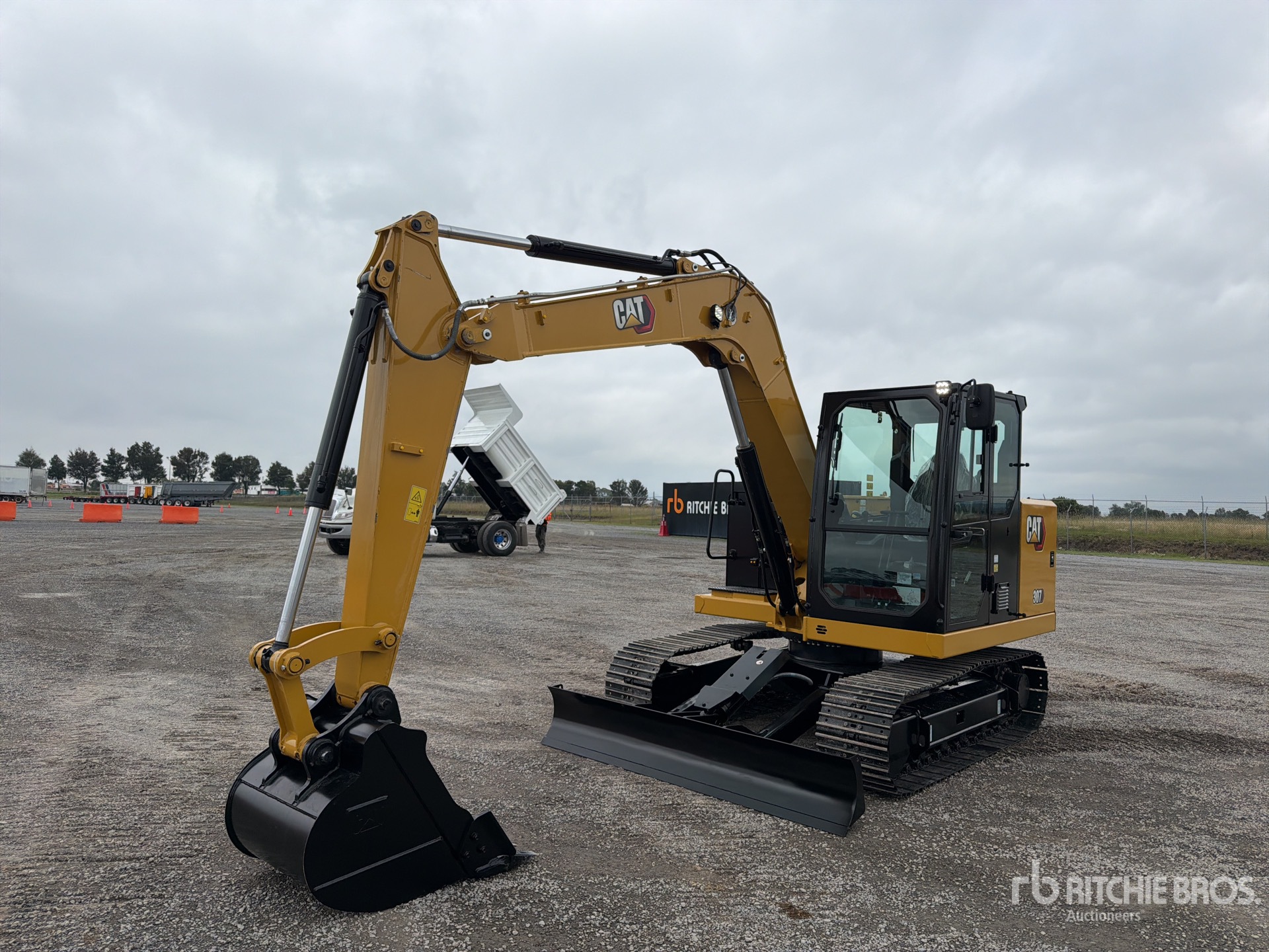 2026 Caterpillar 307