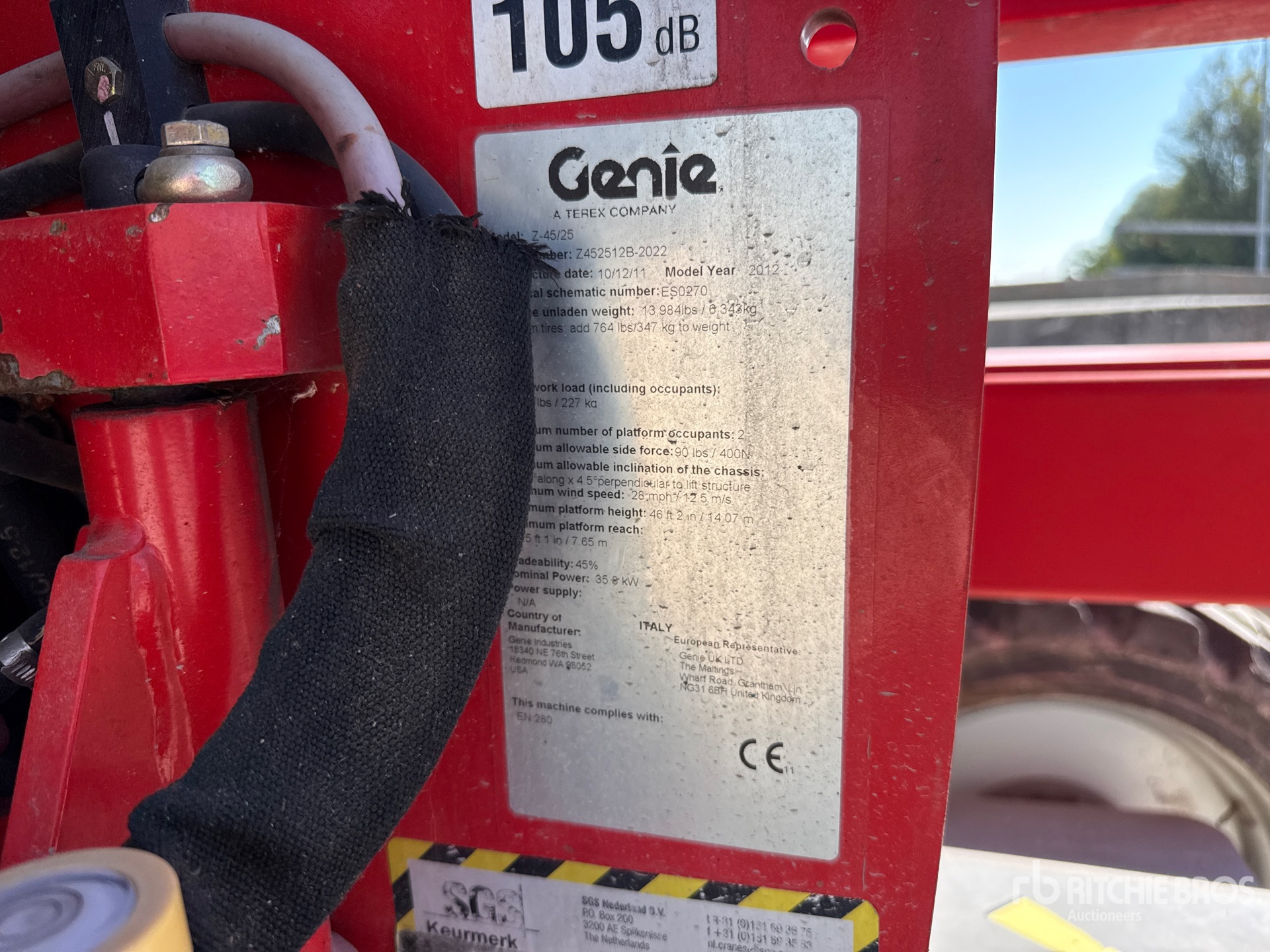 2011 Genie Z-45/25