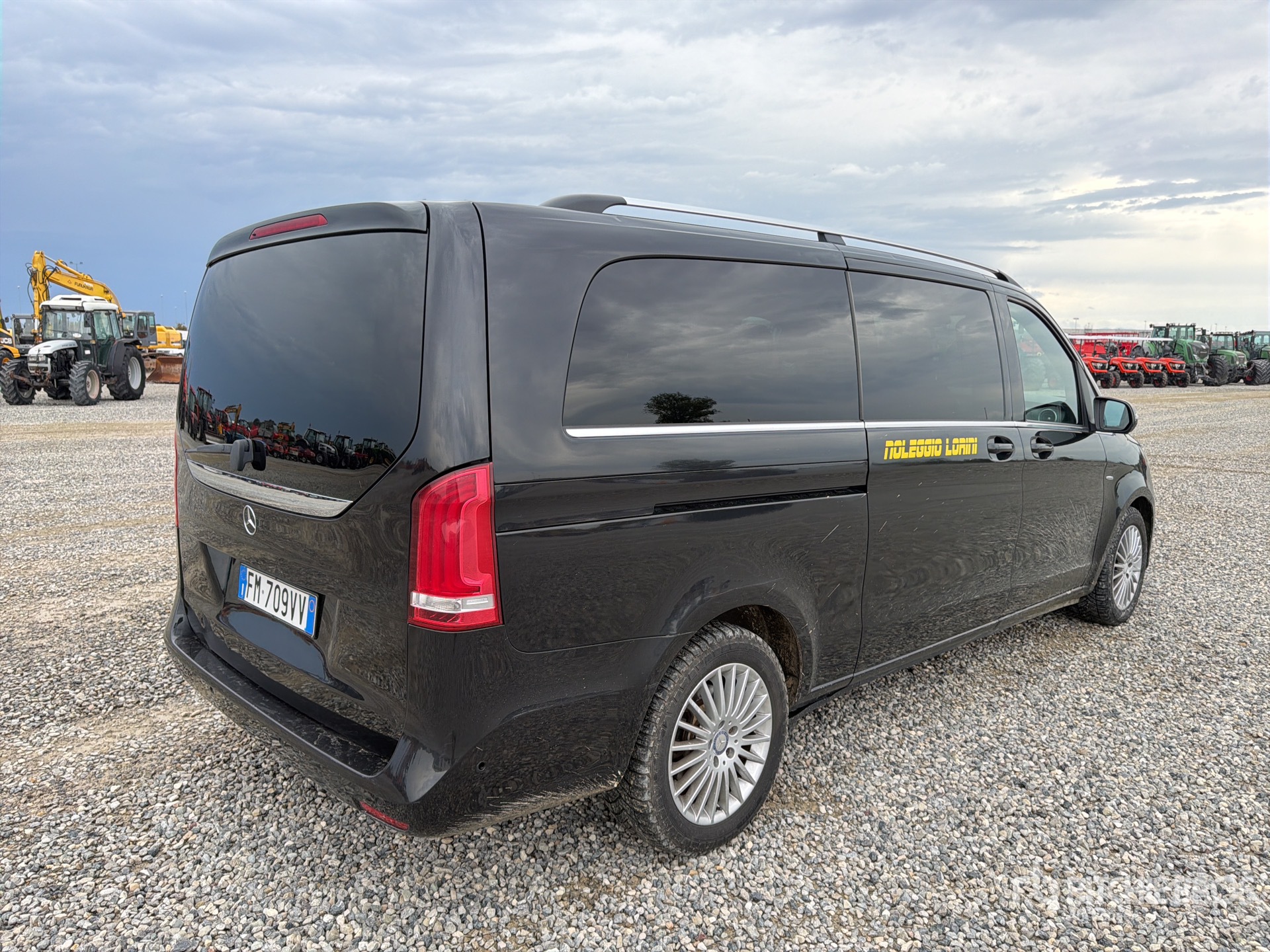 2017 Mercedes-Benz V 200