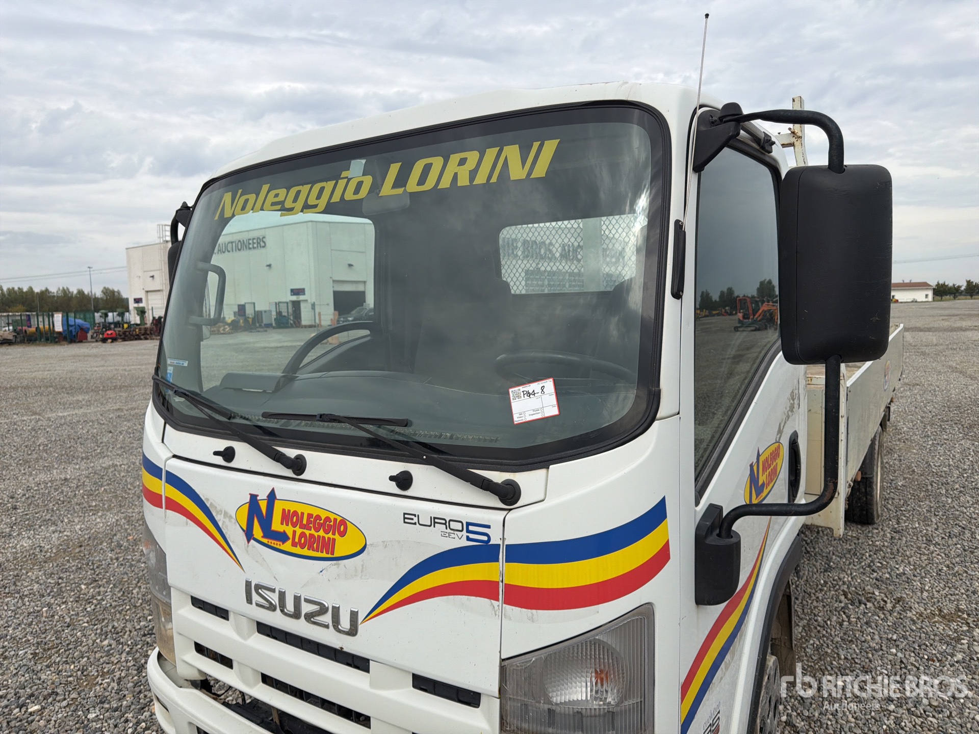 2015 Isuzu N1R85