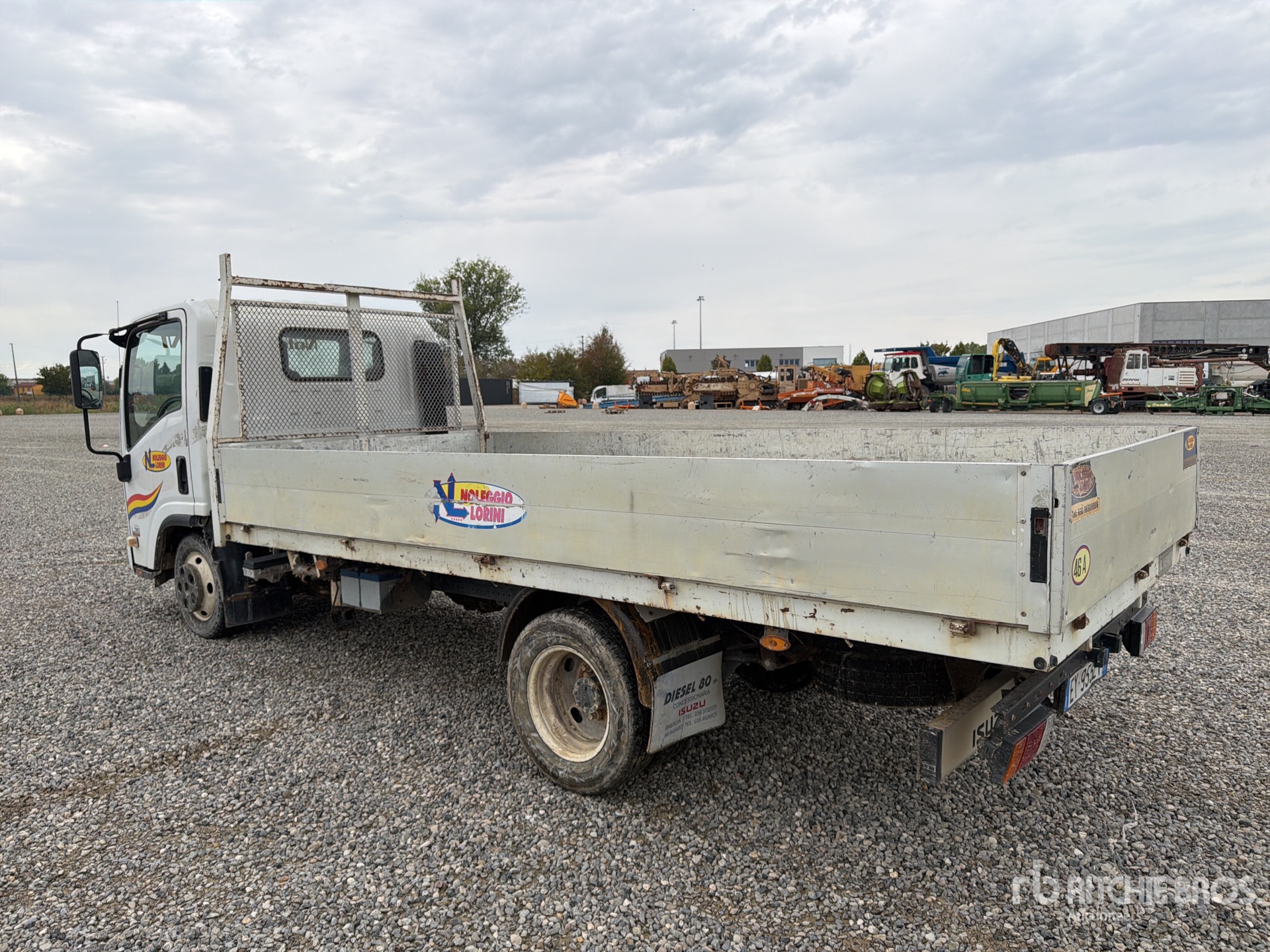 2015 Isuzu N1R85