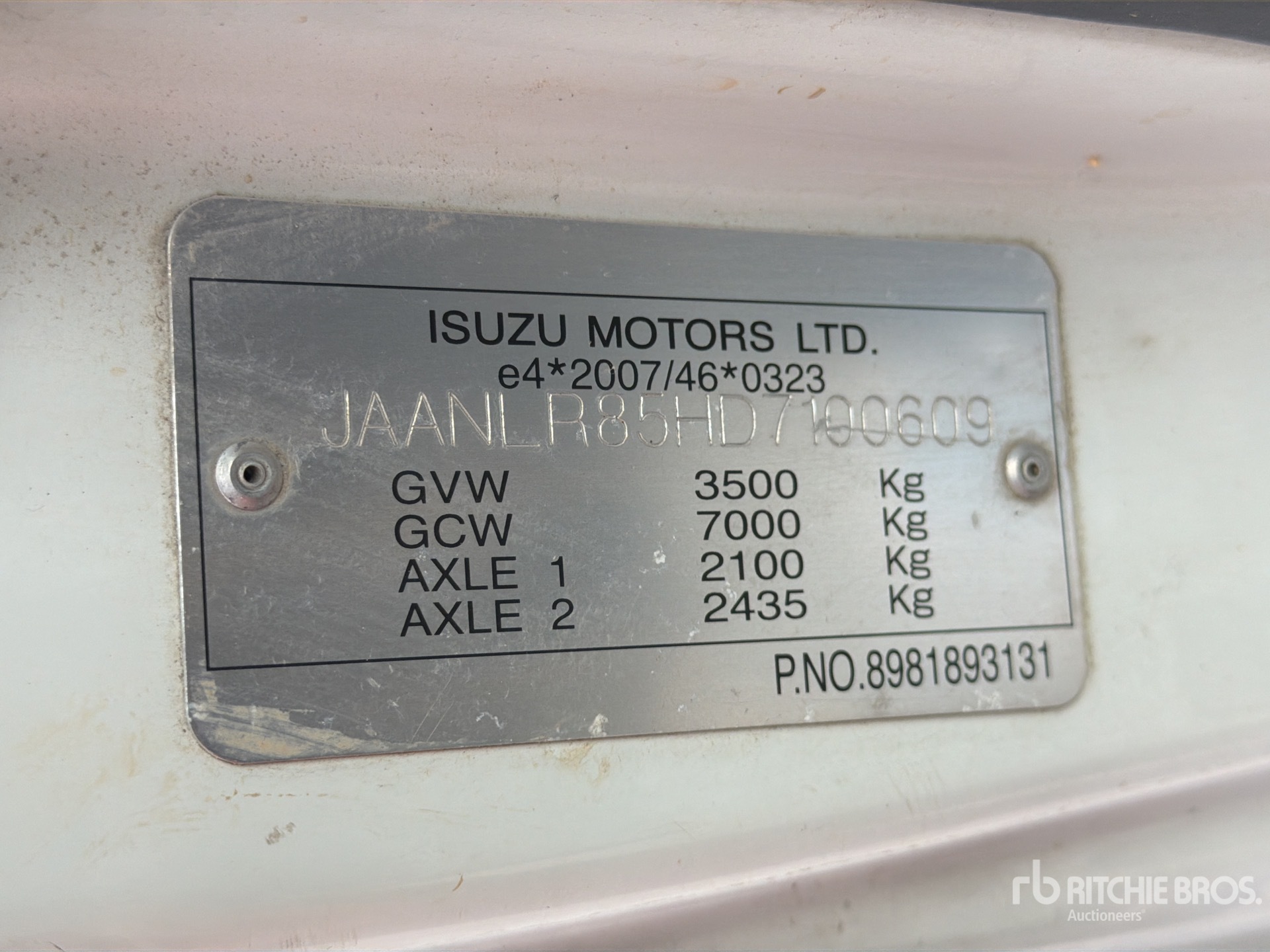 2015 Isuzu N1R85