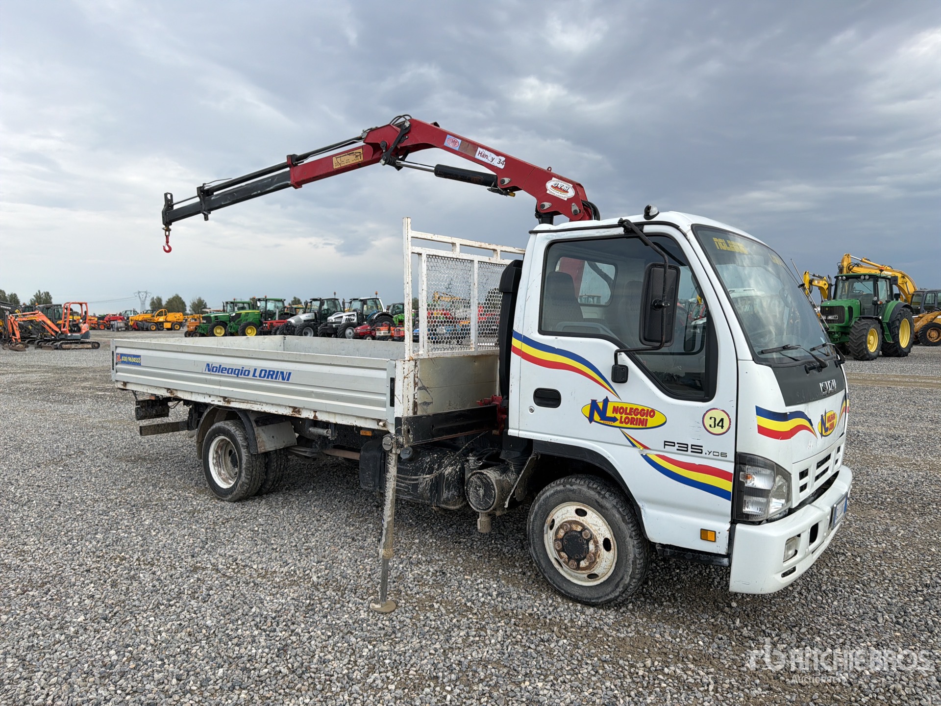 2006 Isuzu NPR77